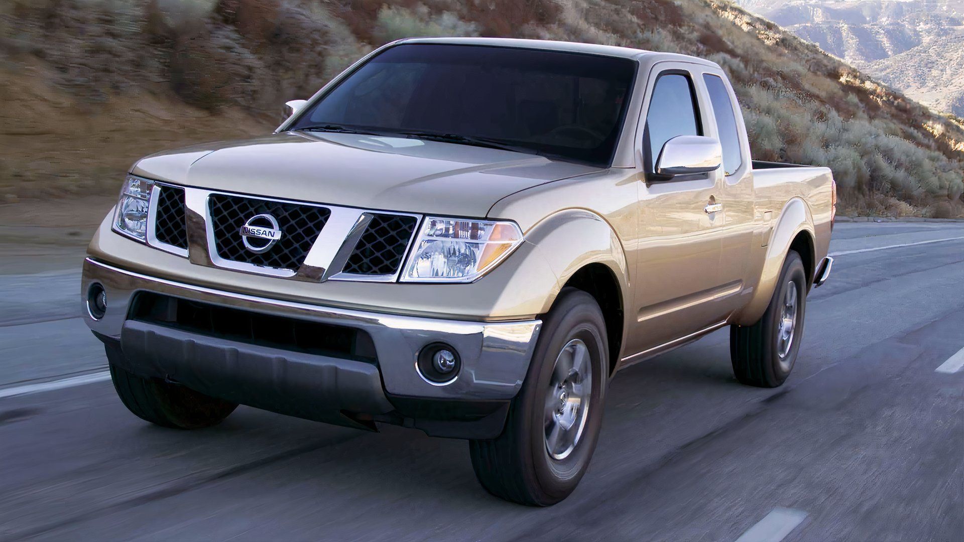 2005 Nissan Frontier front action 