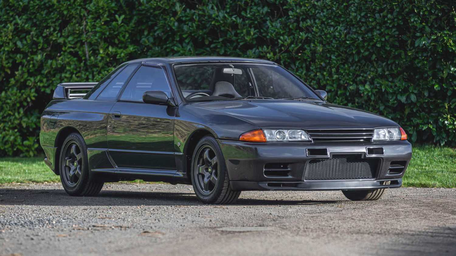 Famous R32 How The R32 Earned Its Famous Godzilla Nickname