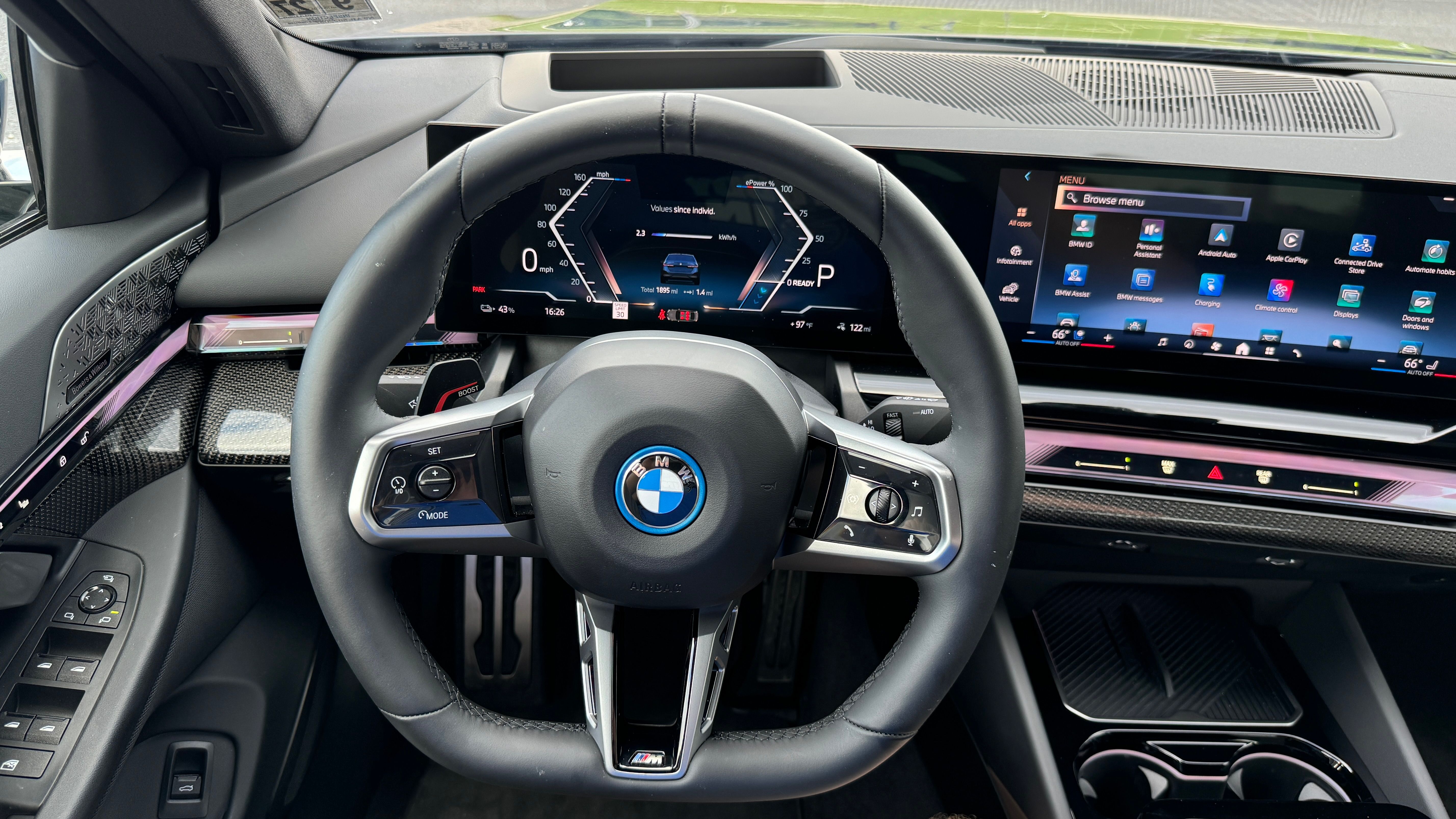 2025 BMW i5 steering wheel