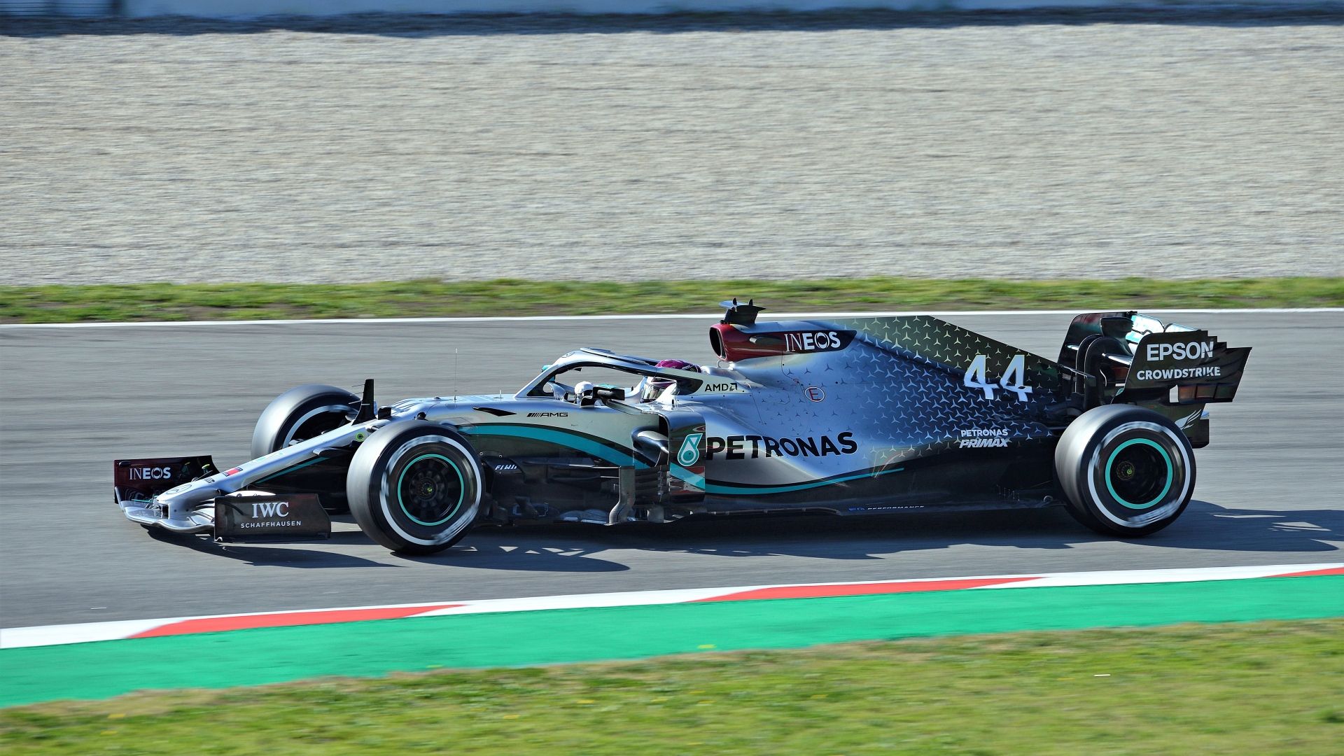 mercedes w11 side