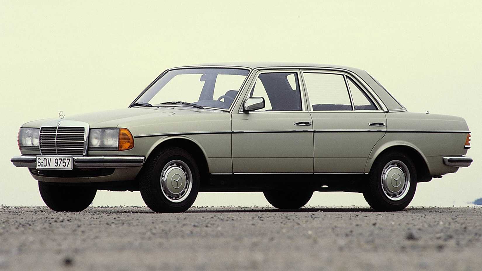 Mercedes Benz Werk Gaggenau Daimler Truck - 44945 Sulzbacher Str Tor 4  D-76571 Gaggenau - supplier Report - Import Yeti, image size:1650x928