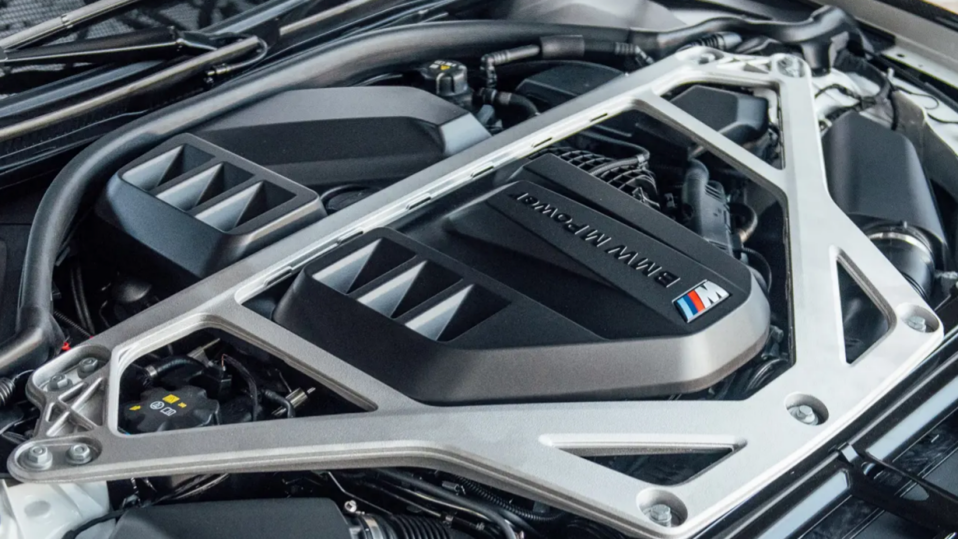 OFFICIAL: Next BMW M3 Will Keep Its Straight-Six Engine