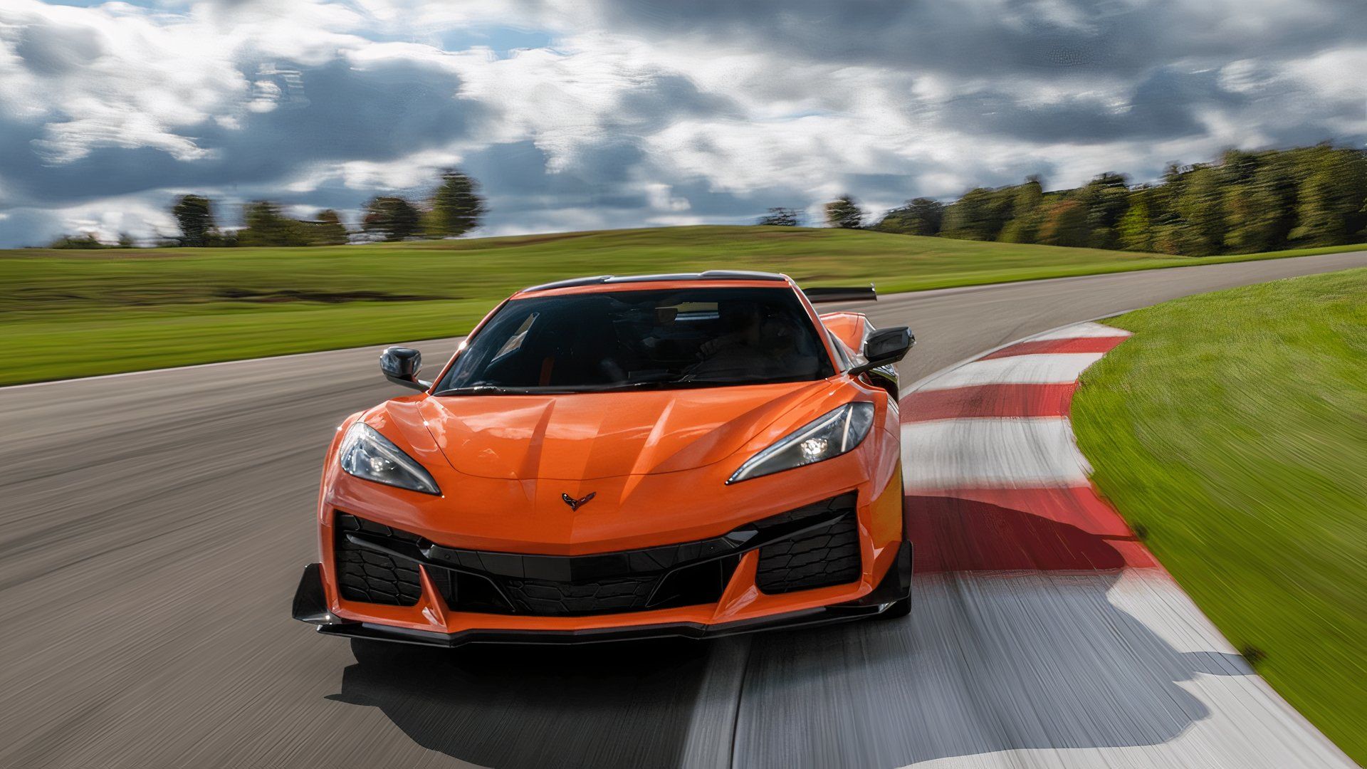 2023 Chevrolet Corvette Z06 orange