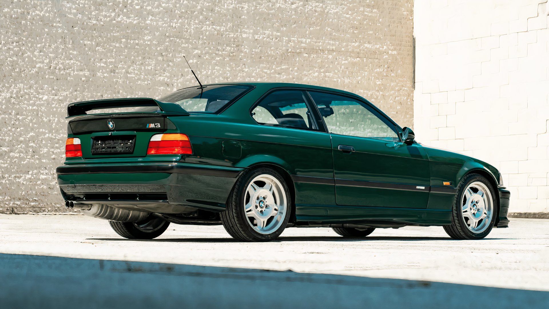 BMW E36 M3 GT green rear 1/4