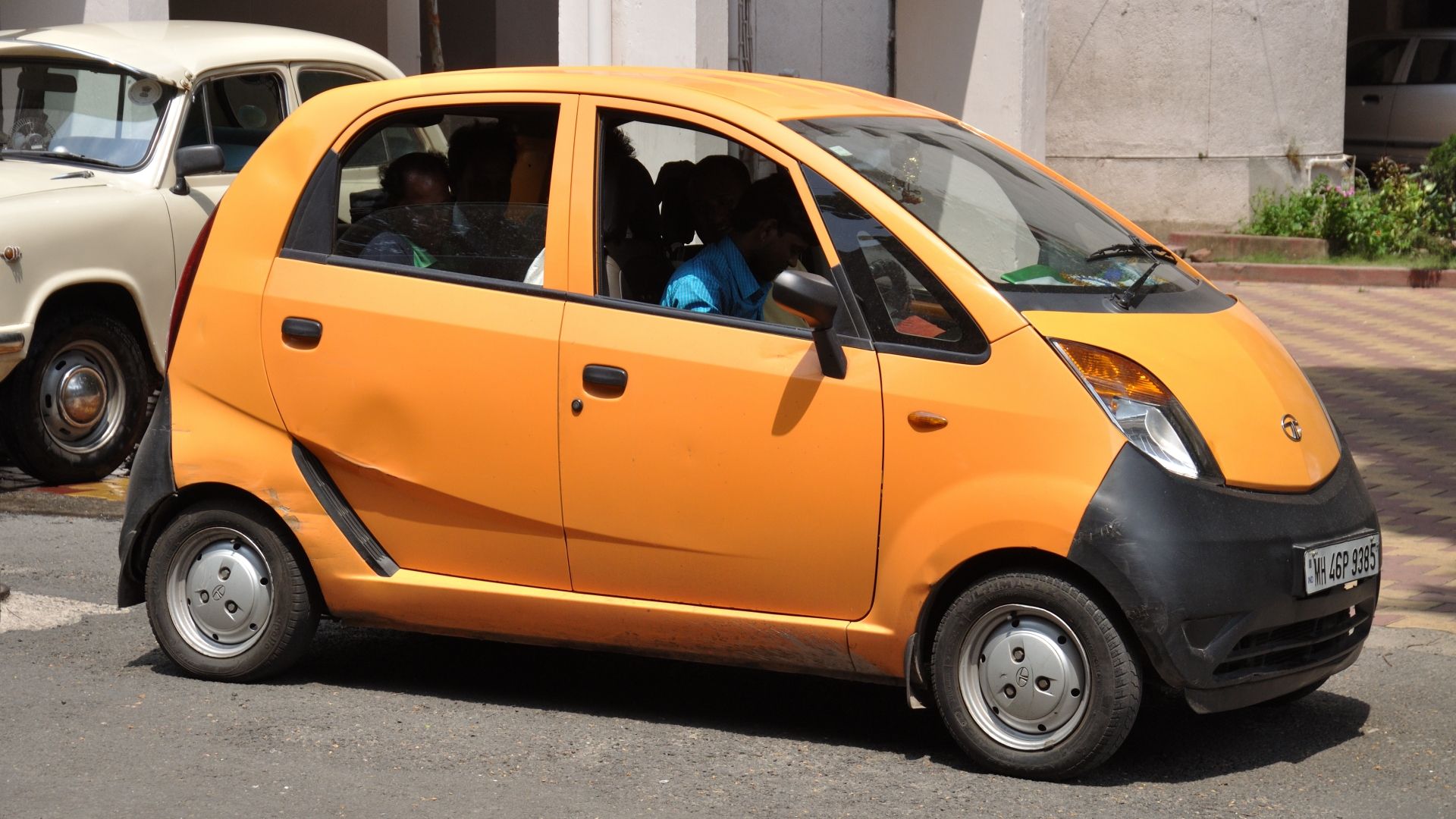 8 Coolest Cars With 2-Cylinder Engines