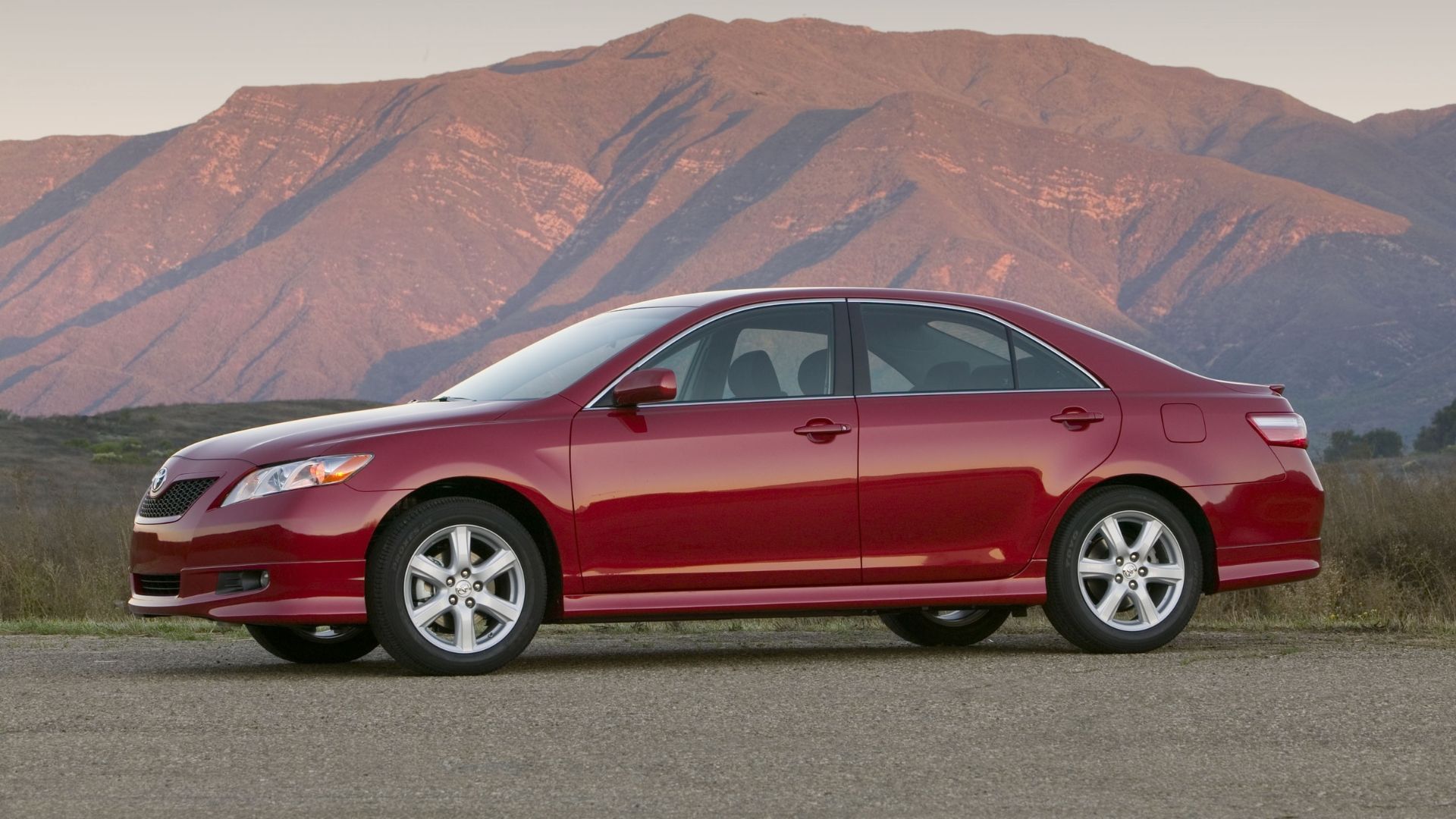 2009 Toyota Camry Pricing, Photos & Specs