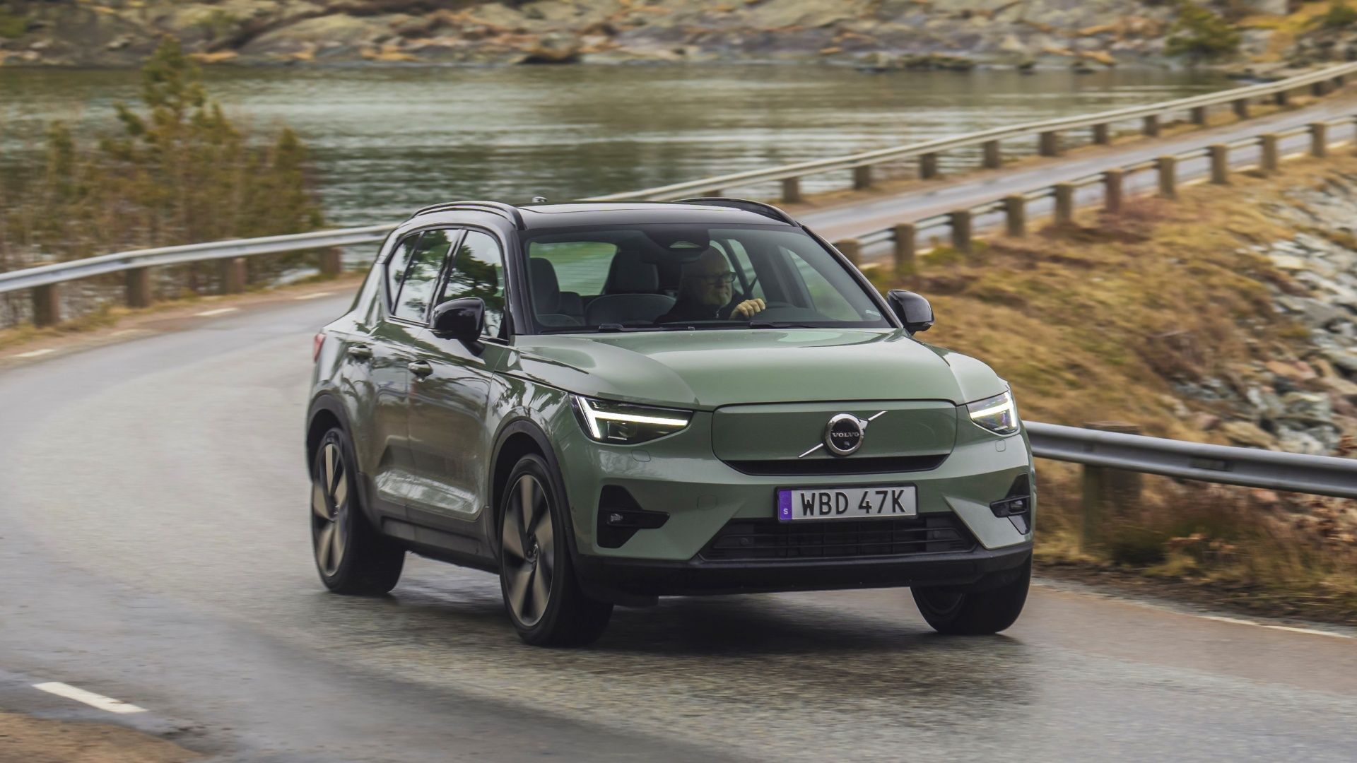 The 2024 Volvo XC40 Recharge on a winding road