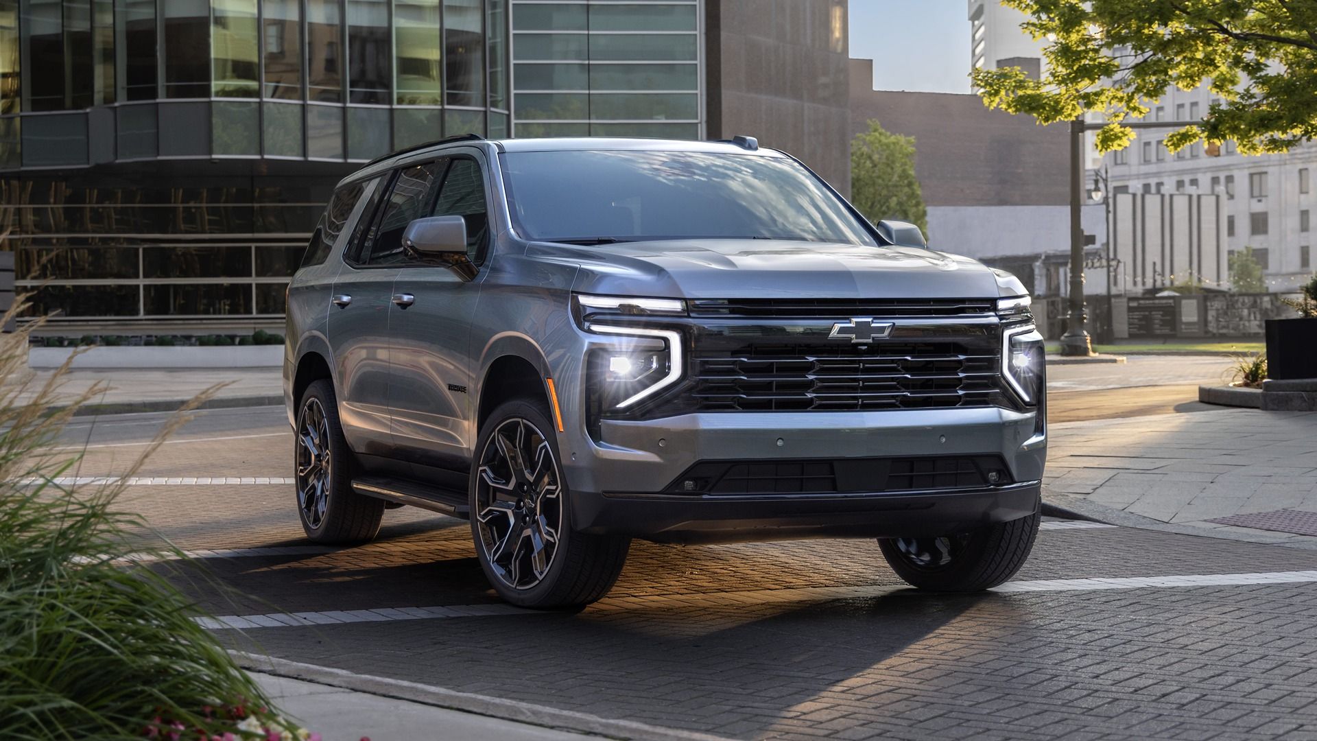 2025 Chevrolet Tahoe - 3/4 front view