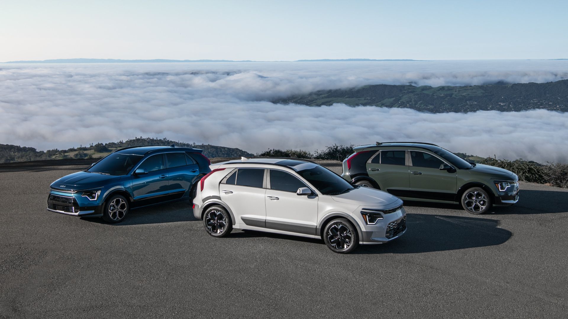 2025 Kia Niro group shot