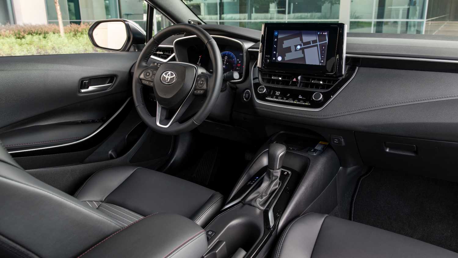 2025\_Corolla\_XSE\_WindChillPearl\_081