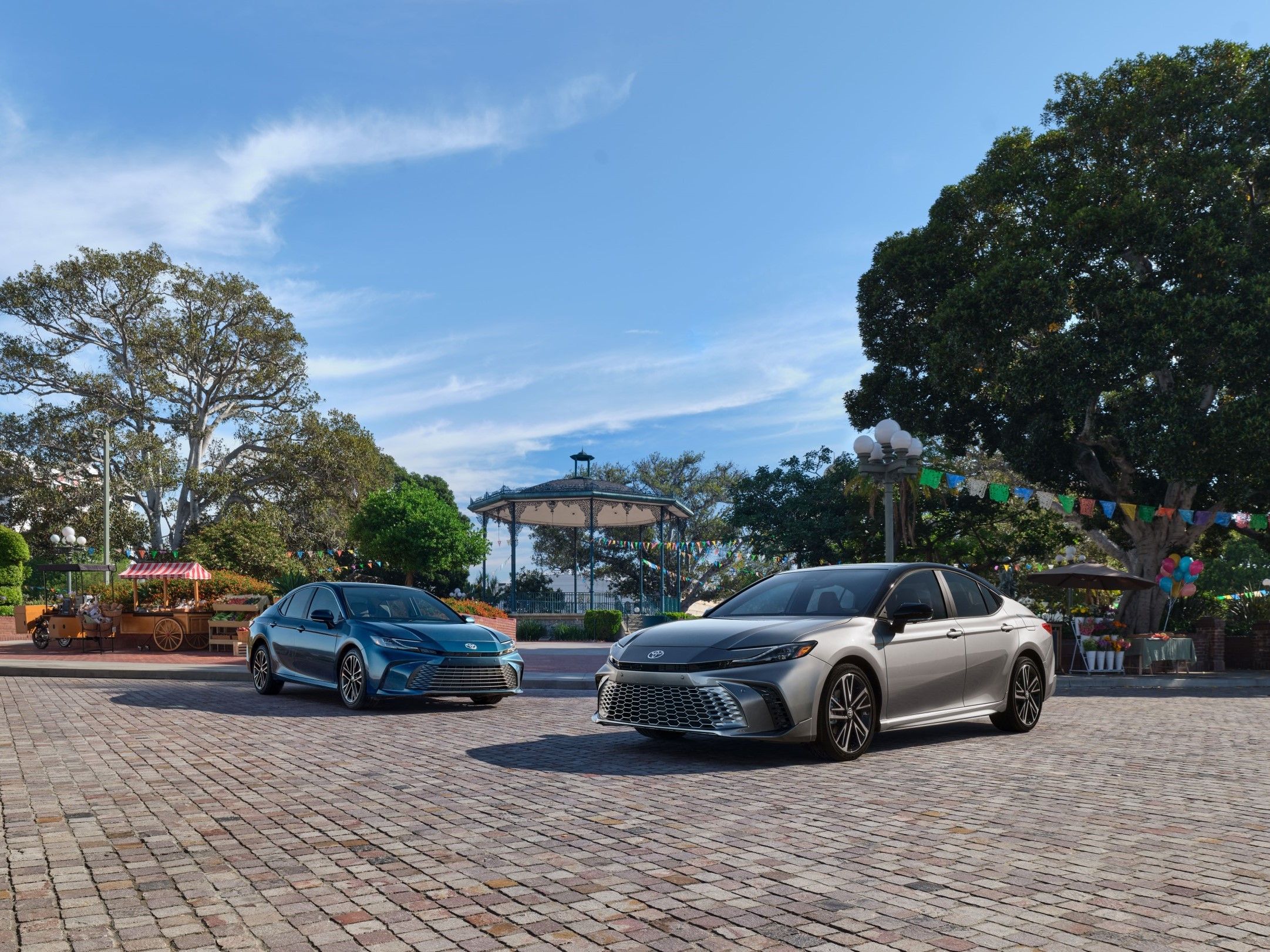 2025 Toyota Camry Lineup, hybrid included