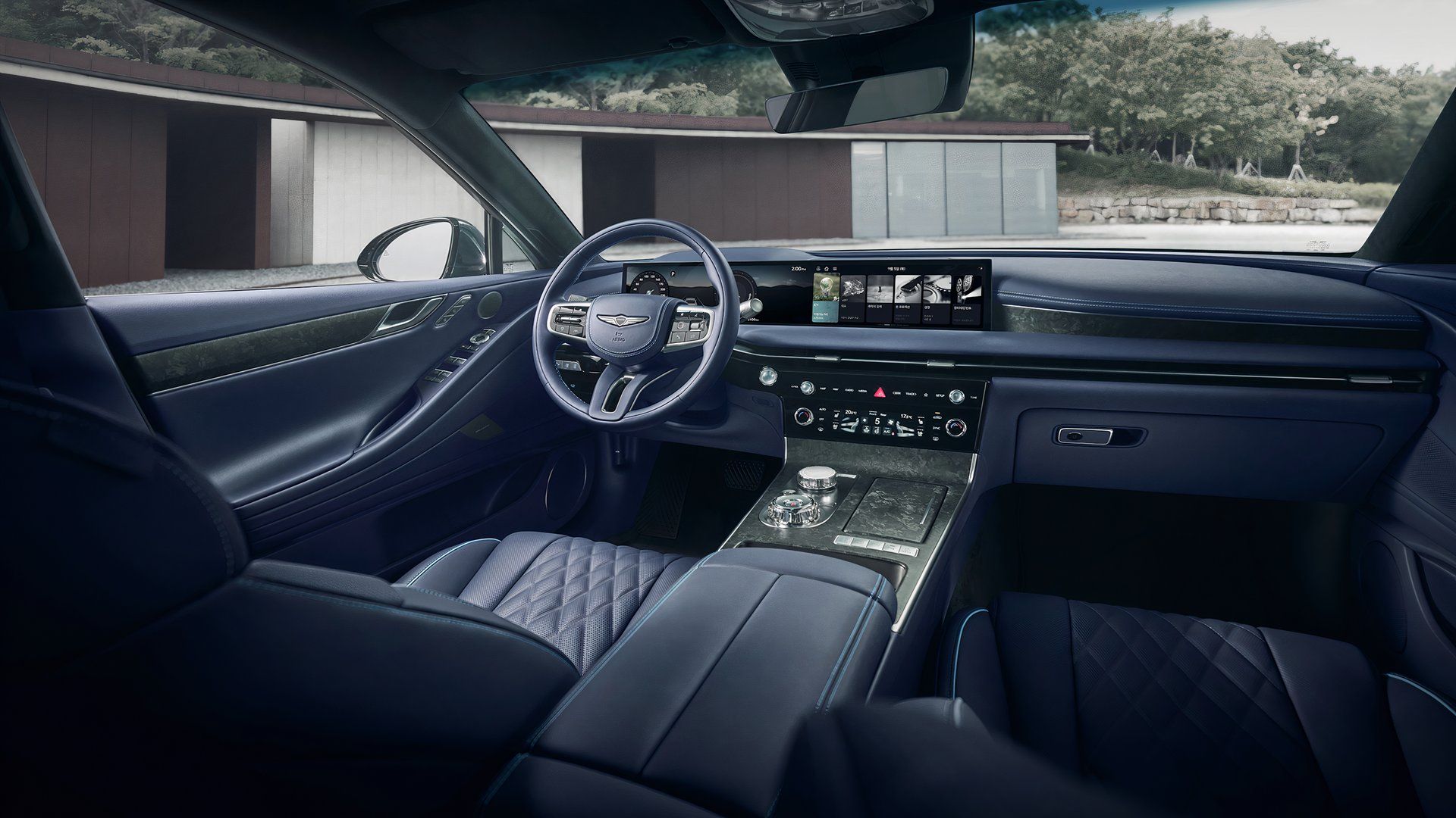 Genesis G80 Electrified cabin 