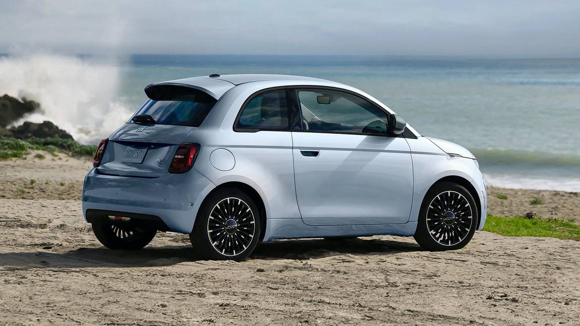 Fiat Rear View 2025 FIAT 500e Exterior Photos