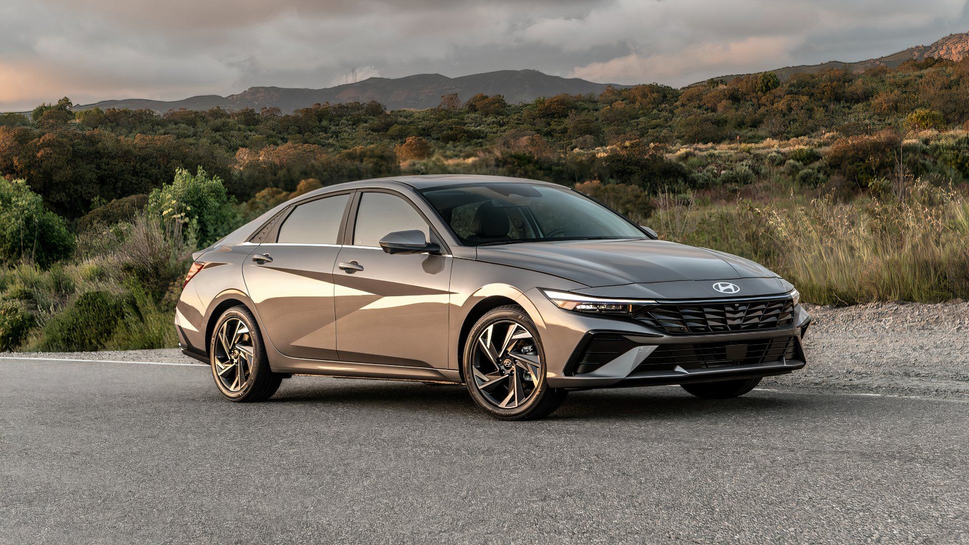 2024 Hyundai Elantra Images: Interior And Exterior Gallery