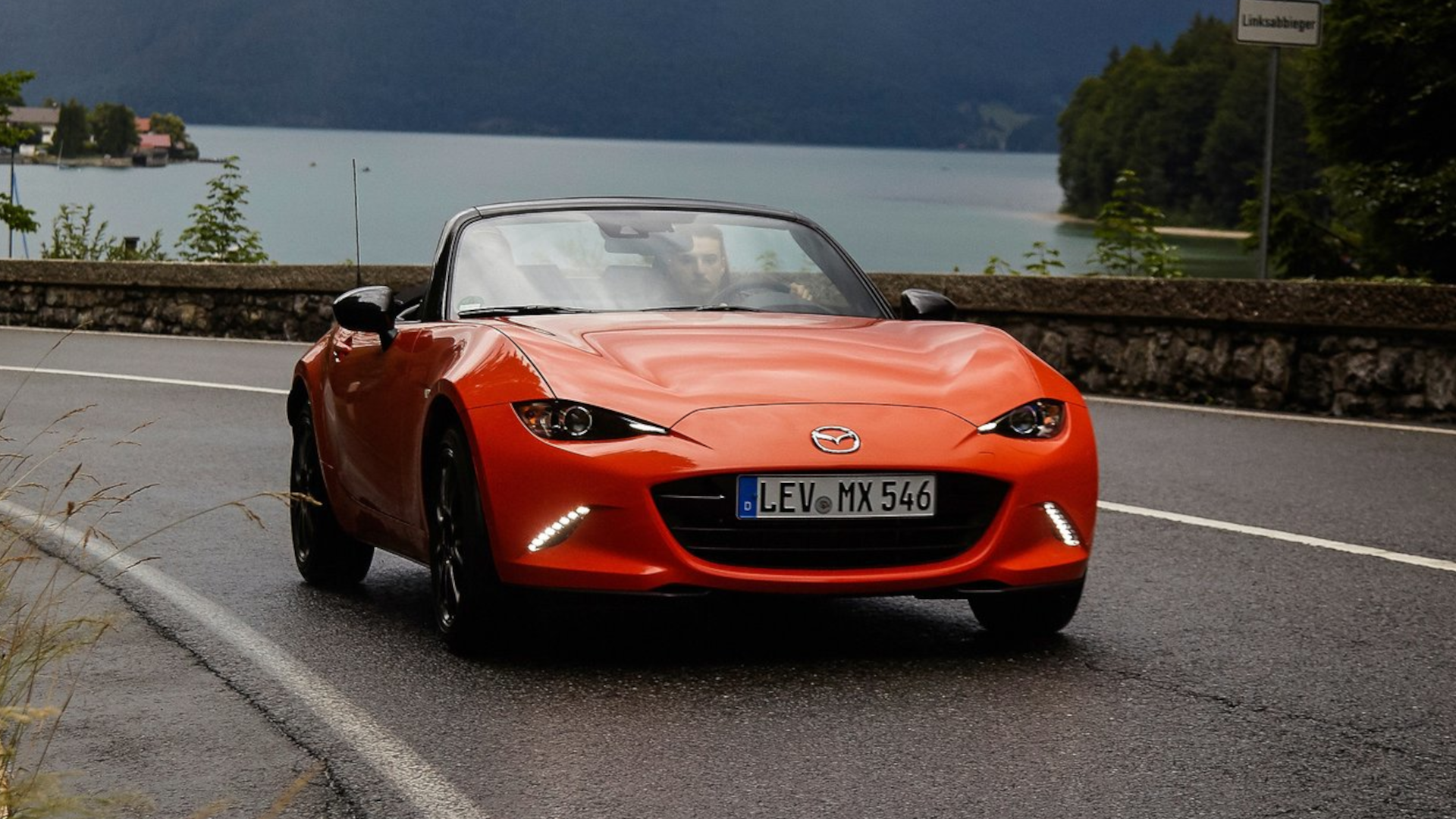 mazda miata club wet road