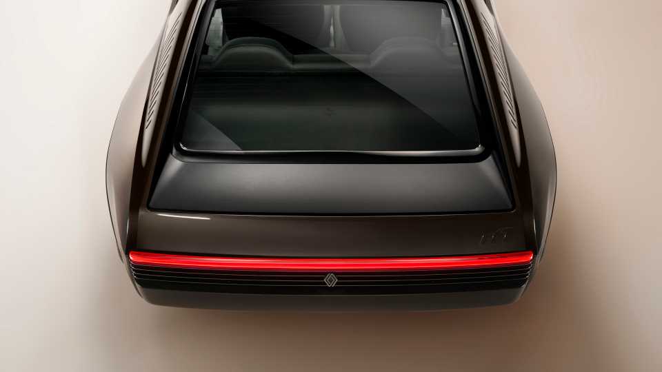 Renault Creates A Carbon Fiber RWD Restomod Of Its Own