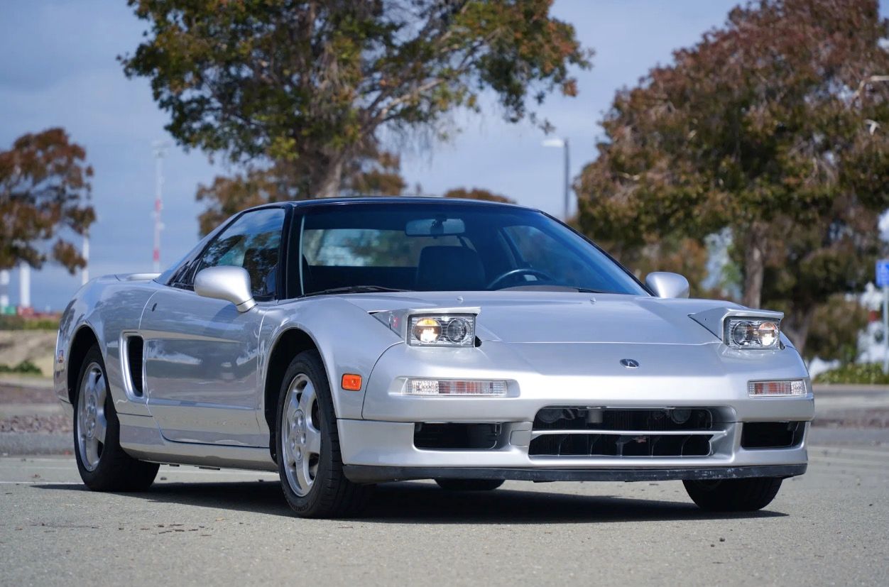 Acura NSX front 3/4