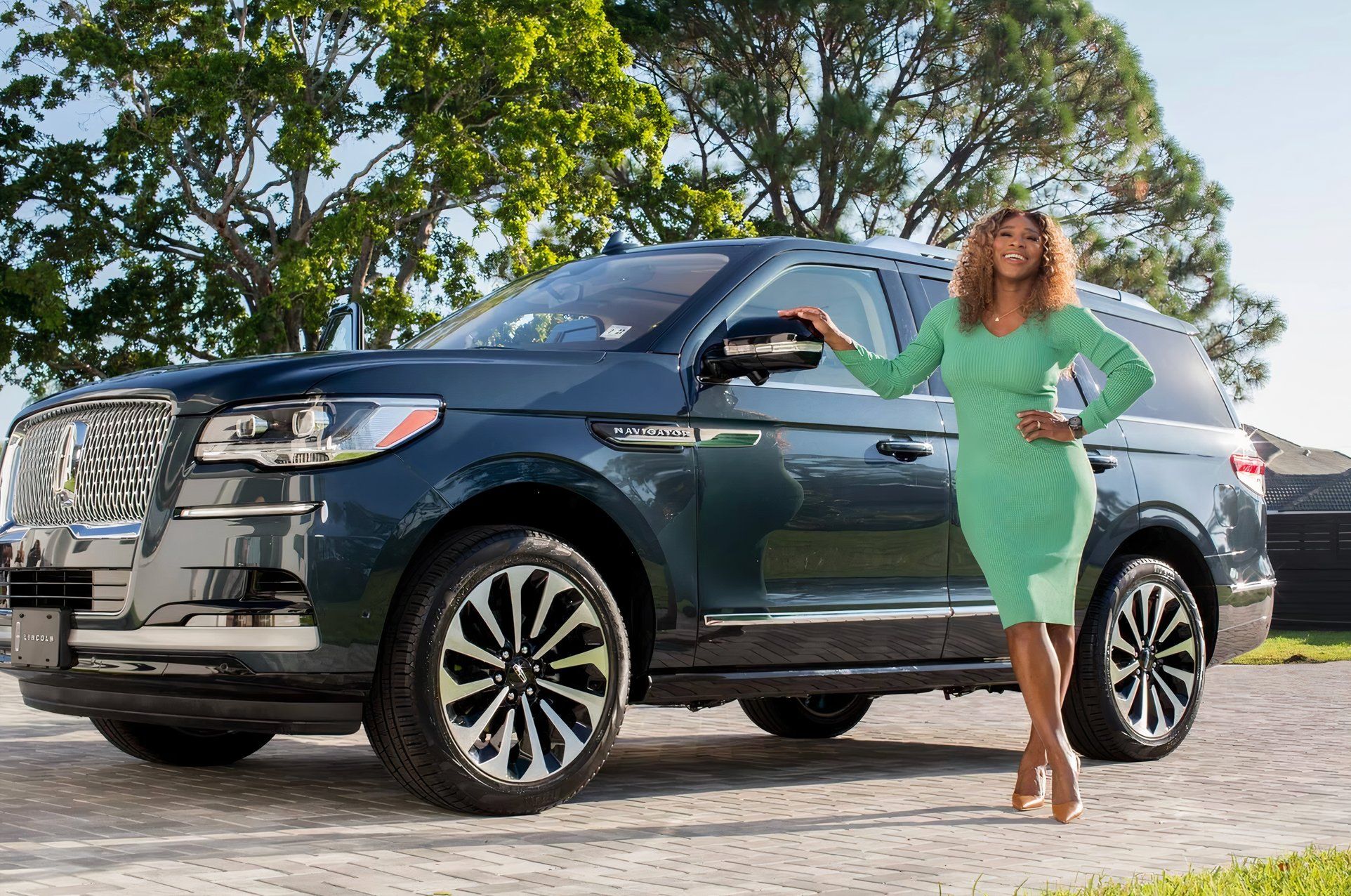 Serena Williams with Lincoln Navigator