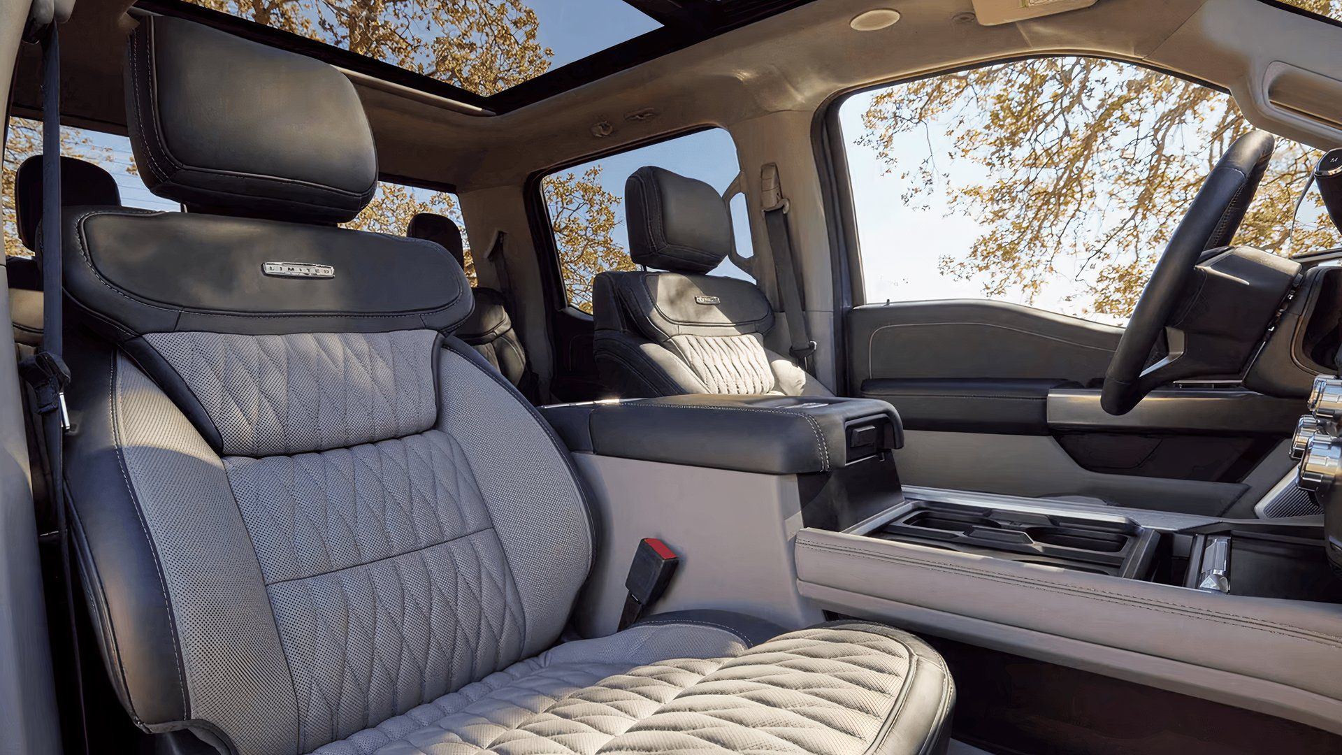 2024 Ford F-350 Limited interior