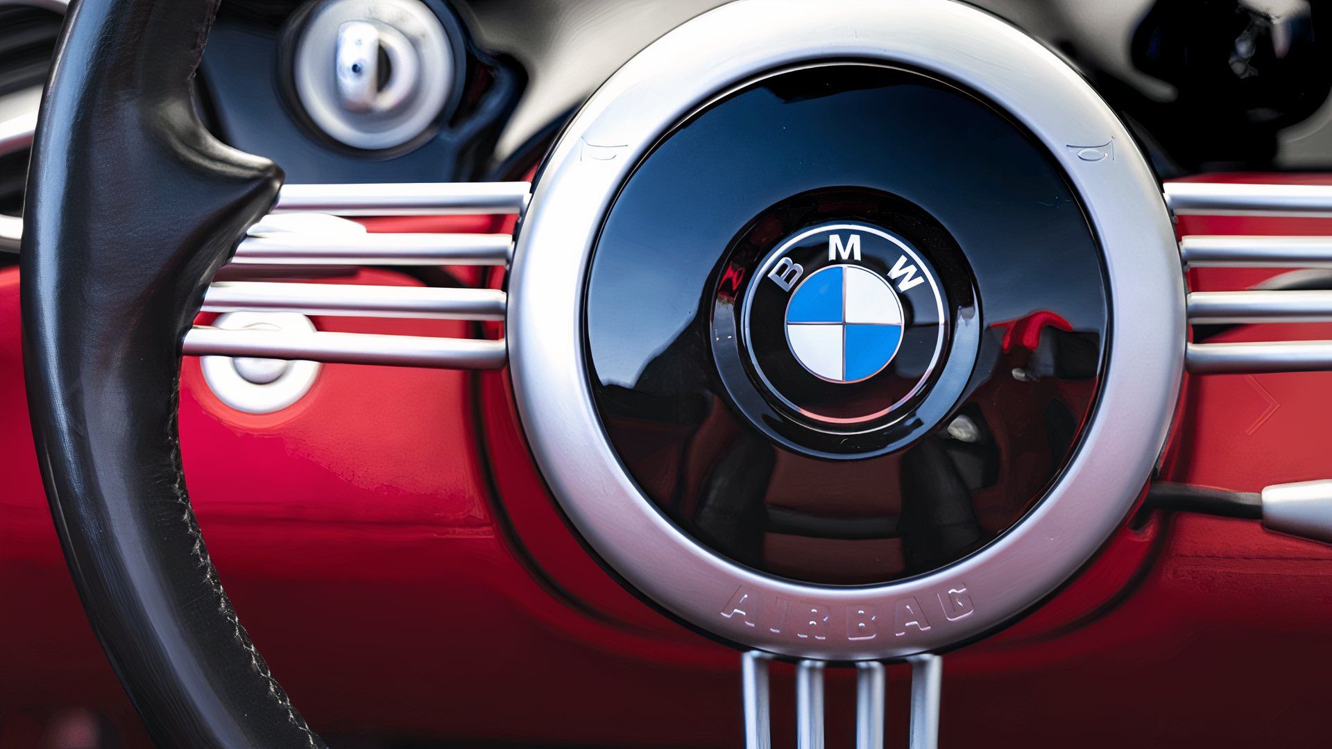 Kierownice BMW: od szczytu designu wnętrz do czystego chaosu