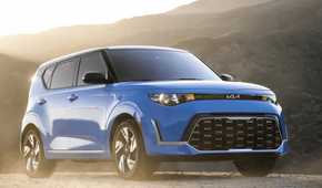 2023 Kia Soul front 1/4