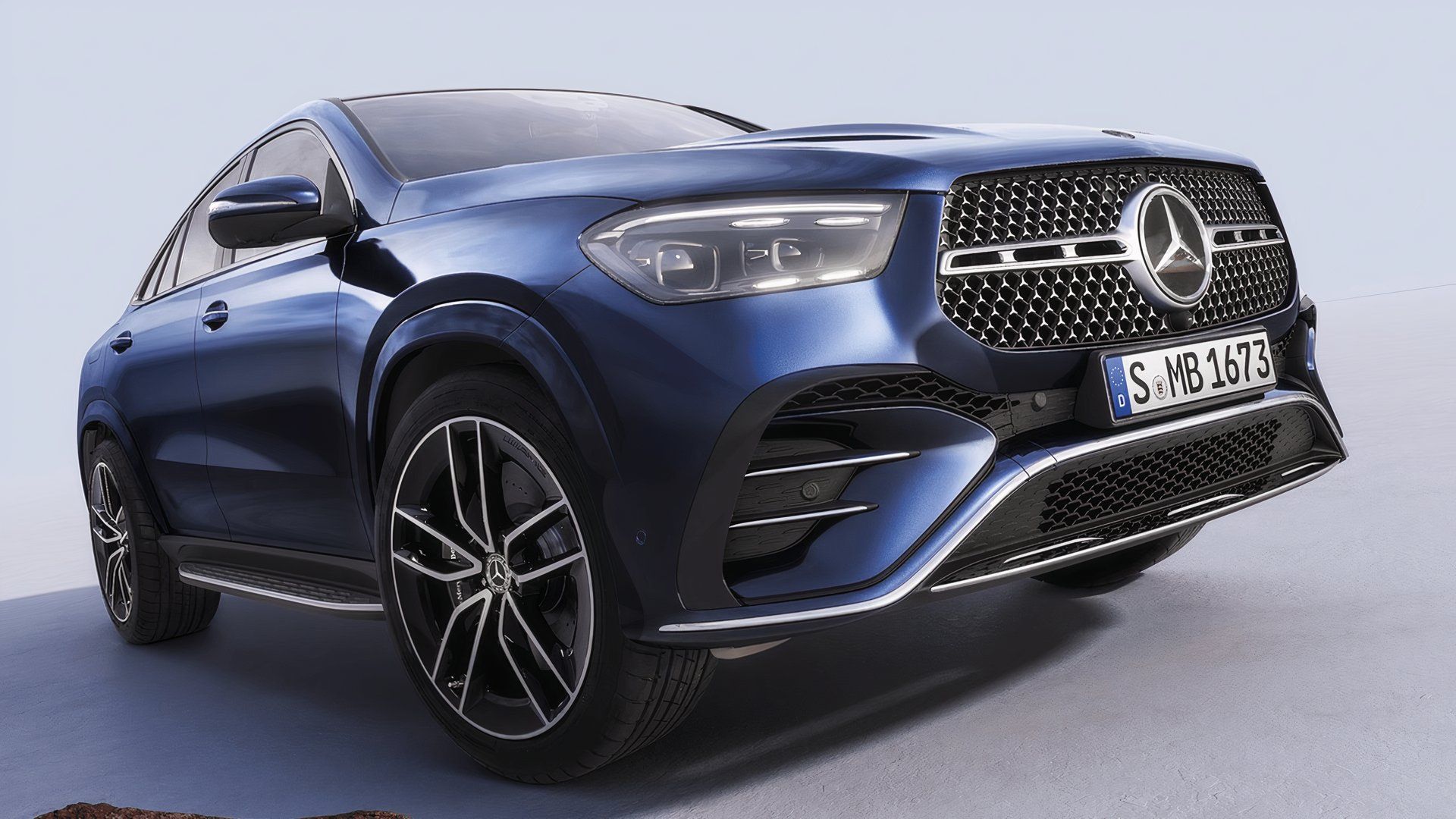 2025 Mercedes-Benz GLE coupe front