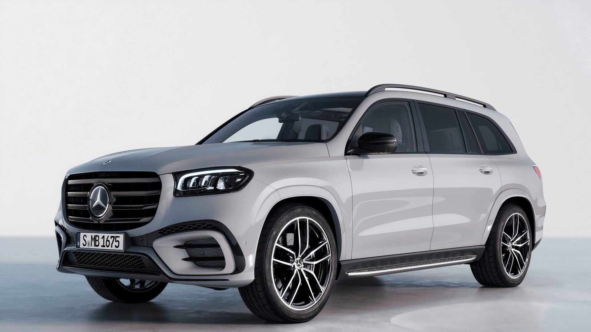 2025 Mercedes-Benz GLS front 1/4