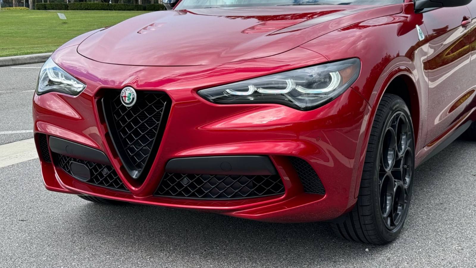 Alfa Romeo's Boldest Statement Isn't the Hybrid V6 — It's the Doors — image 4