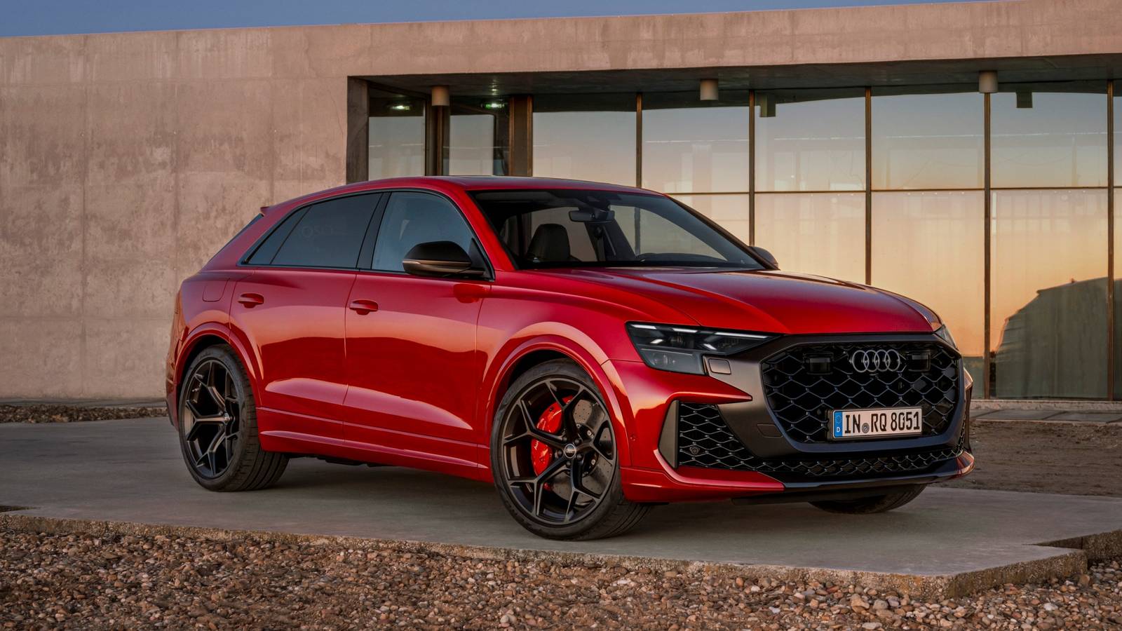 2025 RS Q8 Gives You Lamborghini Thrills For Audi Money