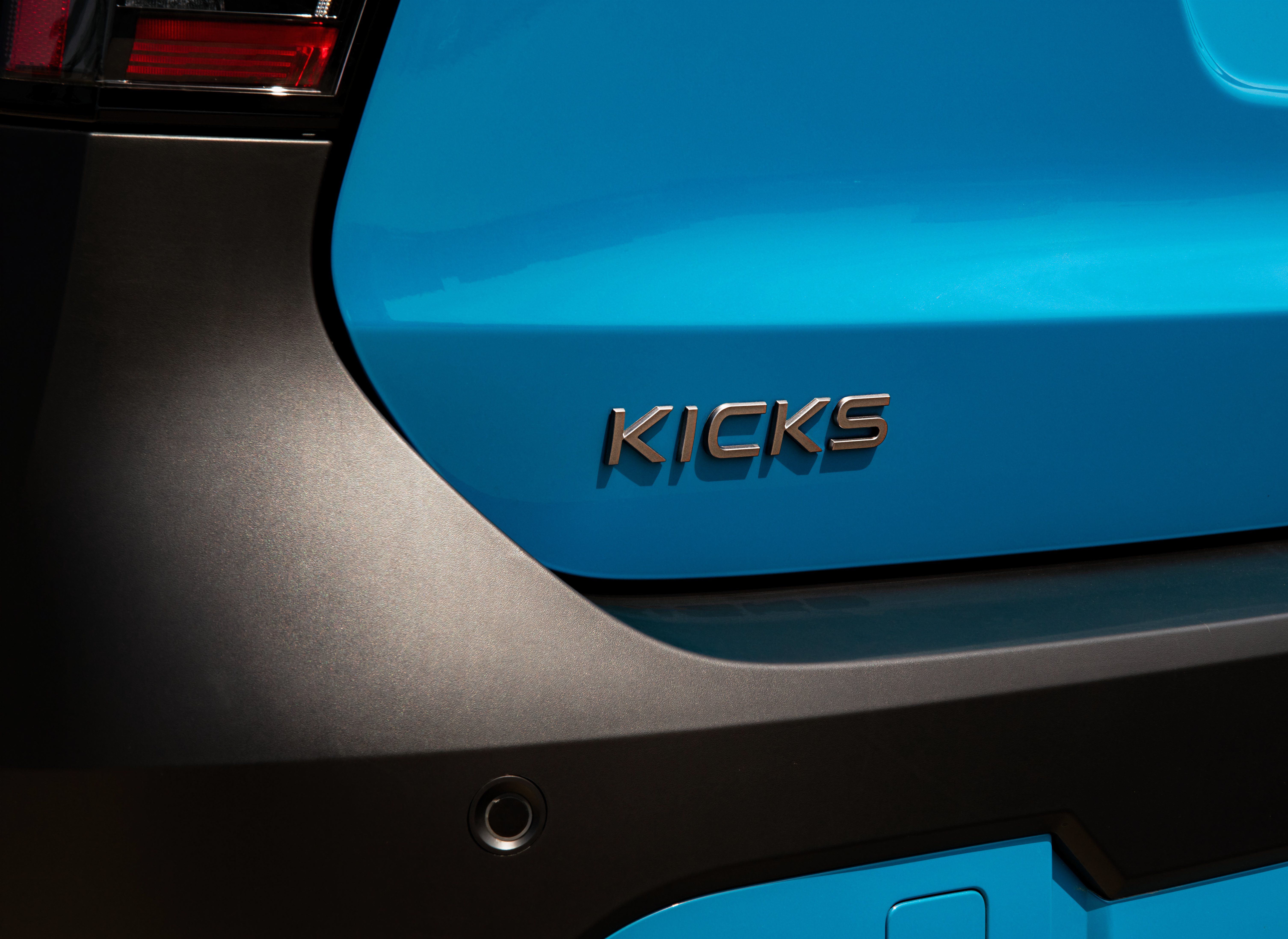 2025 Nissan Kicks Blue Badge