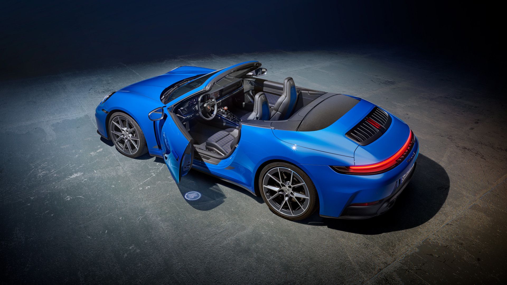2025_Porsche_911_Carrera_T_Cabriolet_Medium (3)