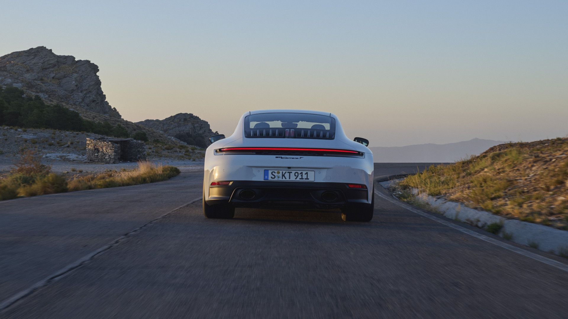 2025_Porsche_911_Carrera_T_Coupe_Medium_Res (3)