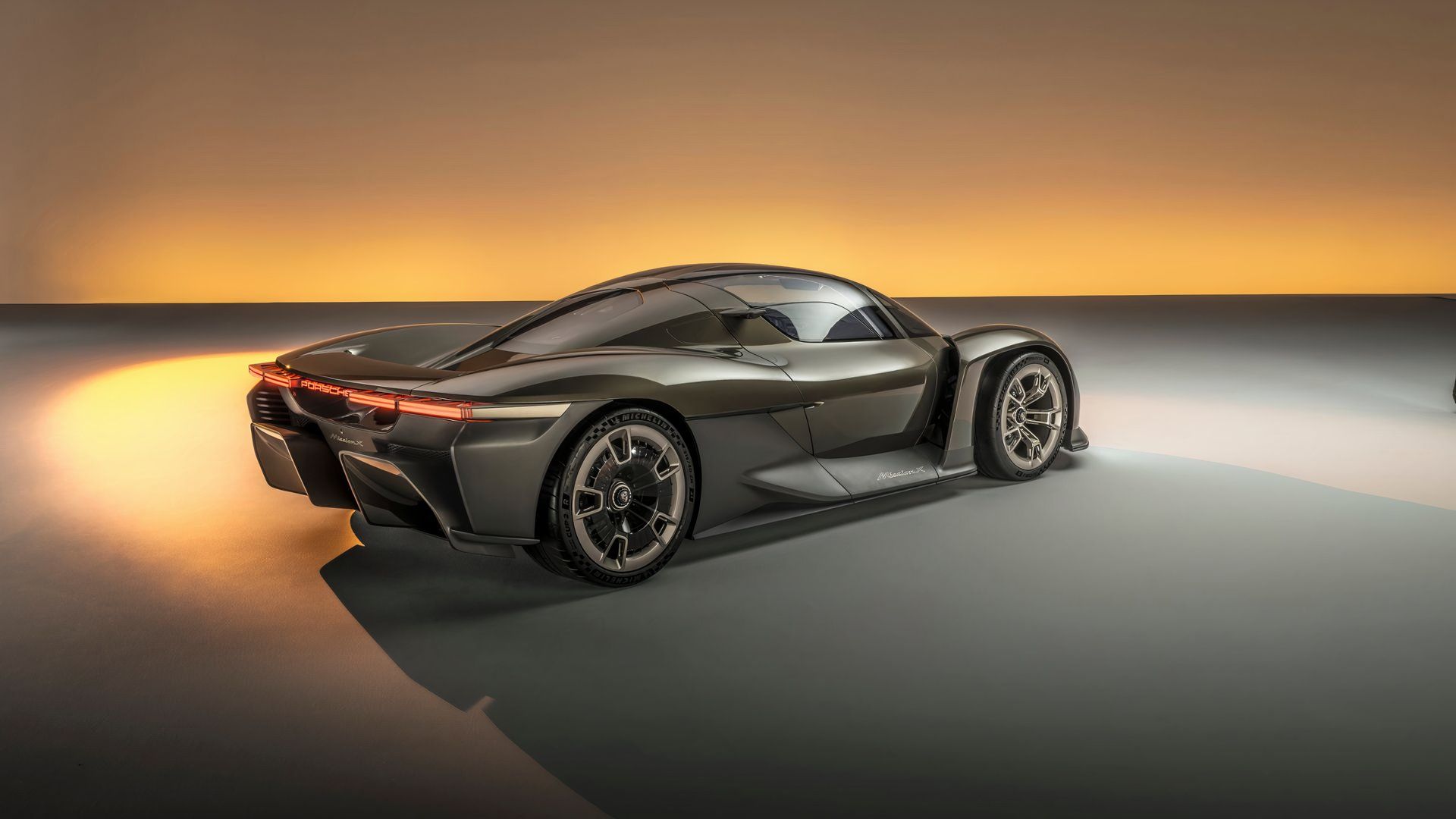 Holy Trinity 2.0 Comparison: McLaren W1 Vs. Ferrari F80 Vs. Porsche ...