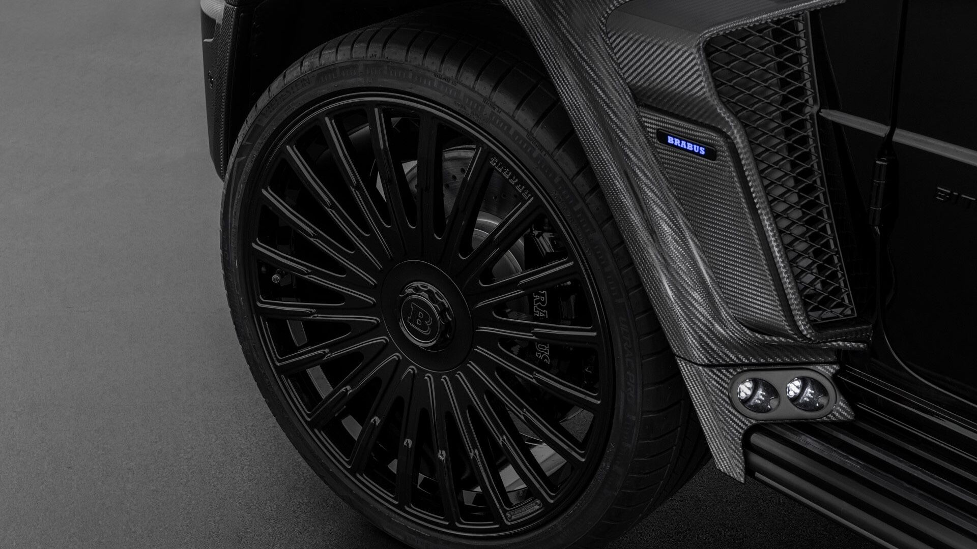 Brabus Brings Back Its Iconic G-Wagon, Dressed In Carbon Fiber