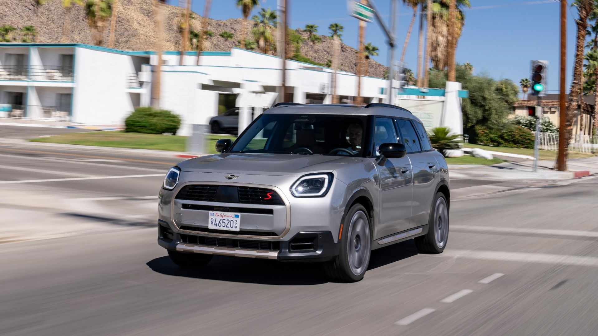 2025 Mini Countryman Driving Front 3/4