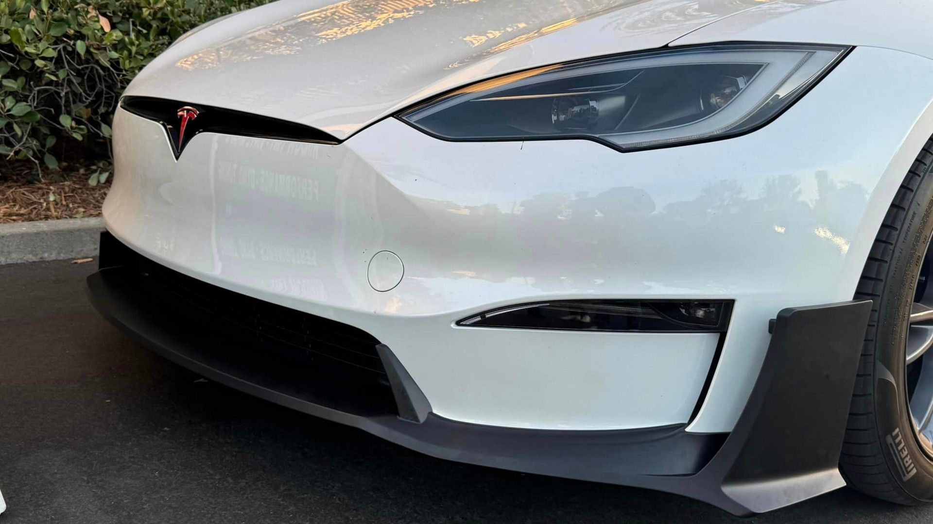 Custuning Tesla body kits 