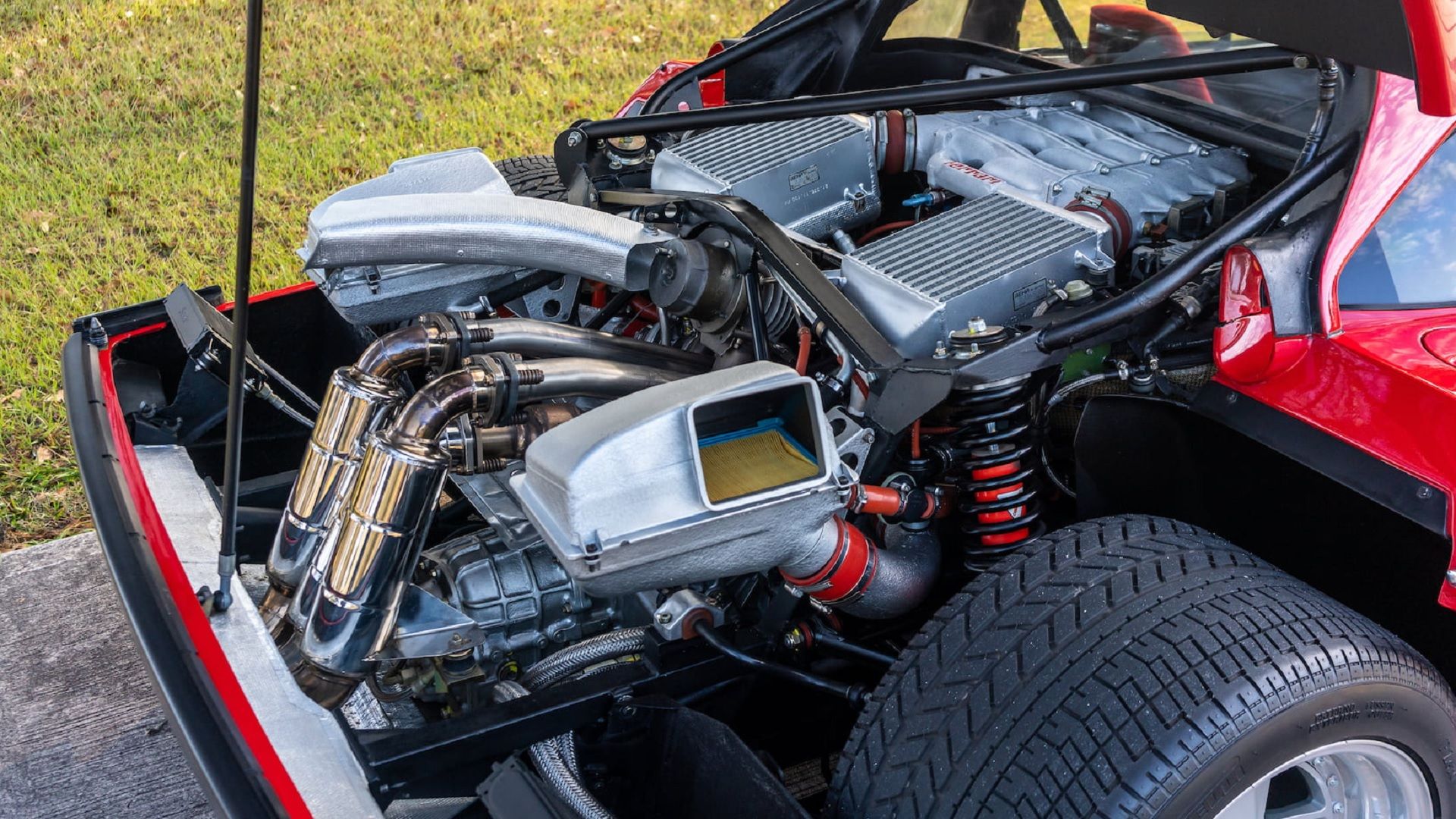 How A 40-Year-Old Italian V8 Still Manages To Kick Muscle Car Butt