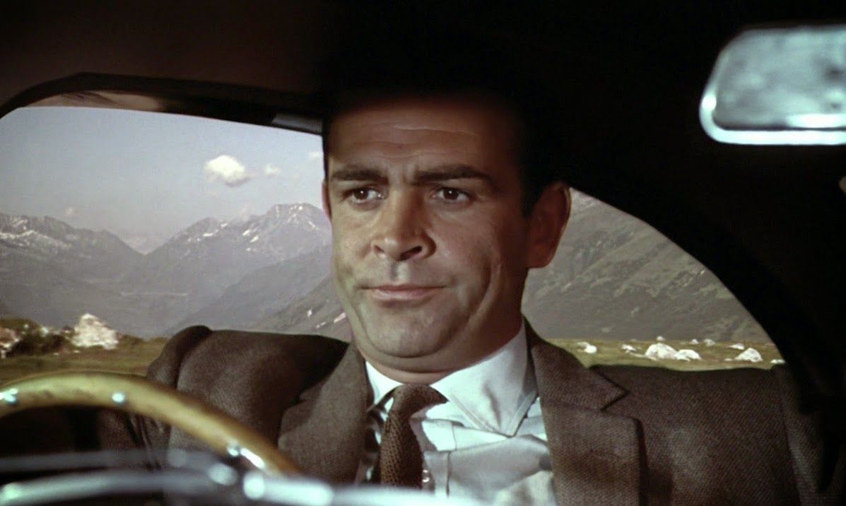 Goldfinger-james-bond-6182351-1197-716