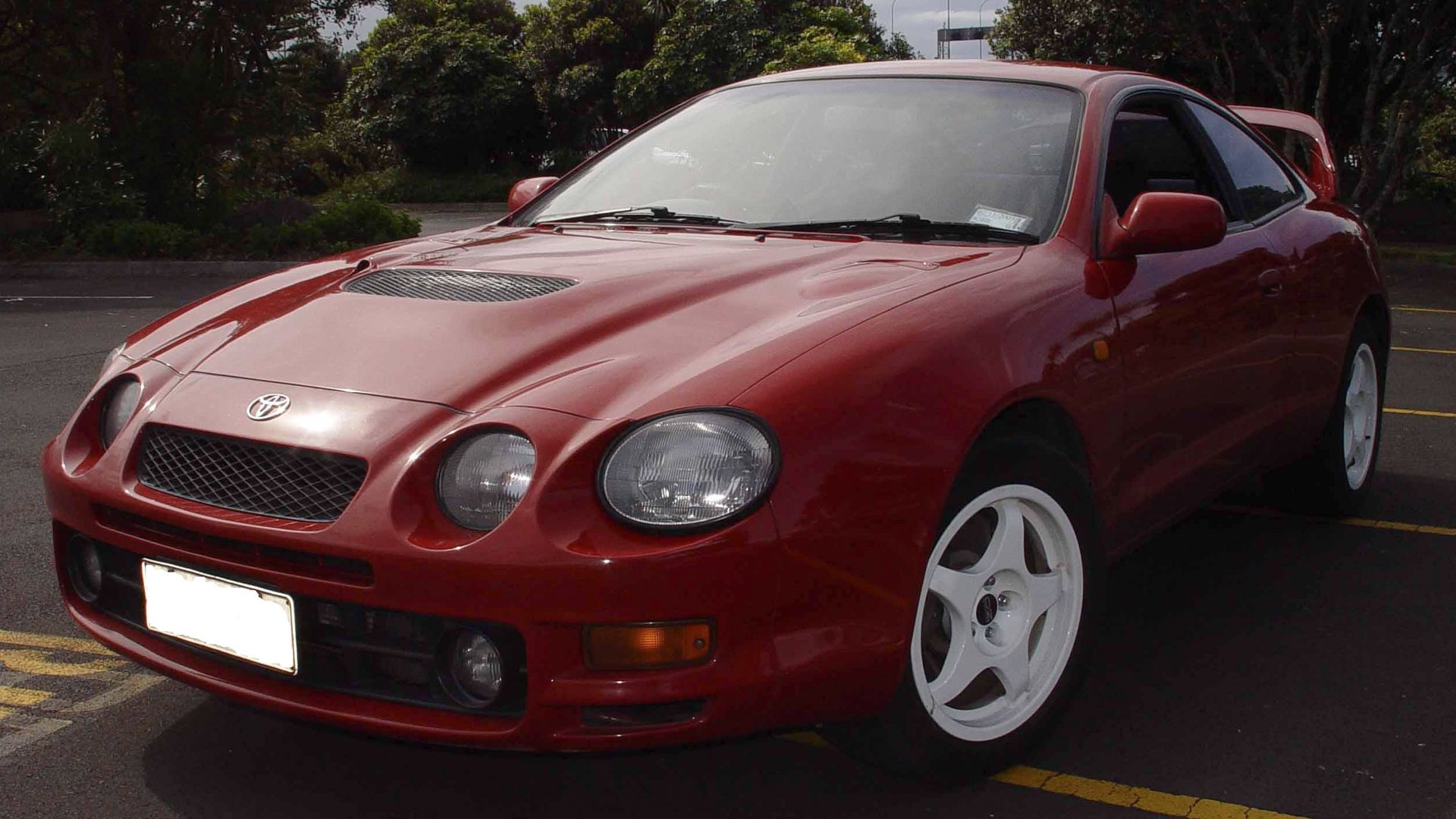 Toyota Celica GT FOUR (ST205) front quarter - red 