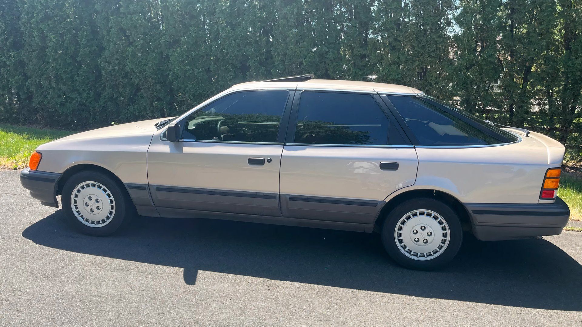 Ford's Failed Attempt At Conquering America With European Luxury