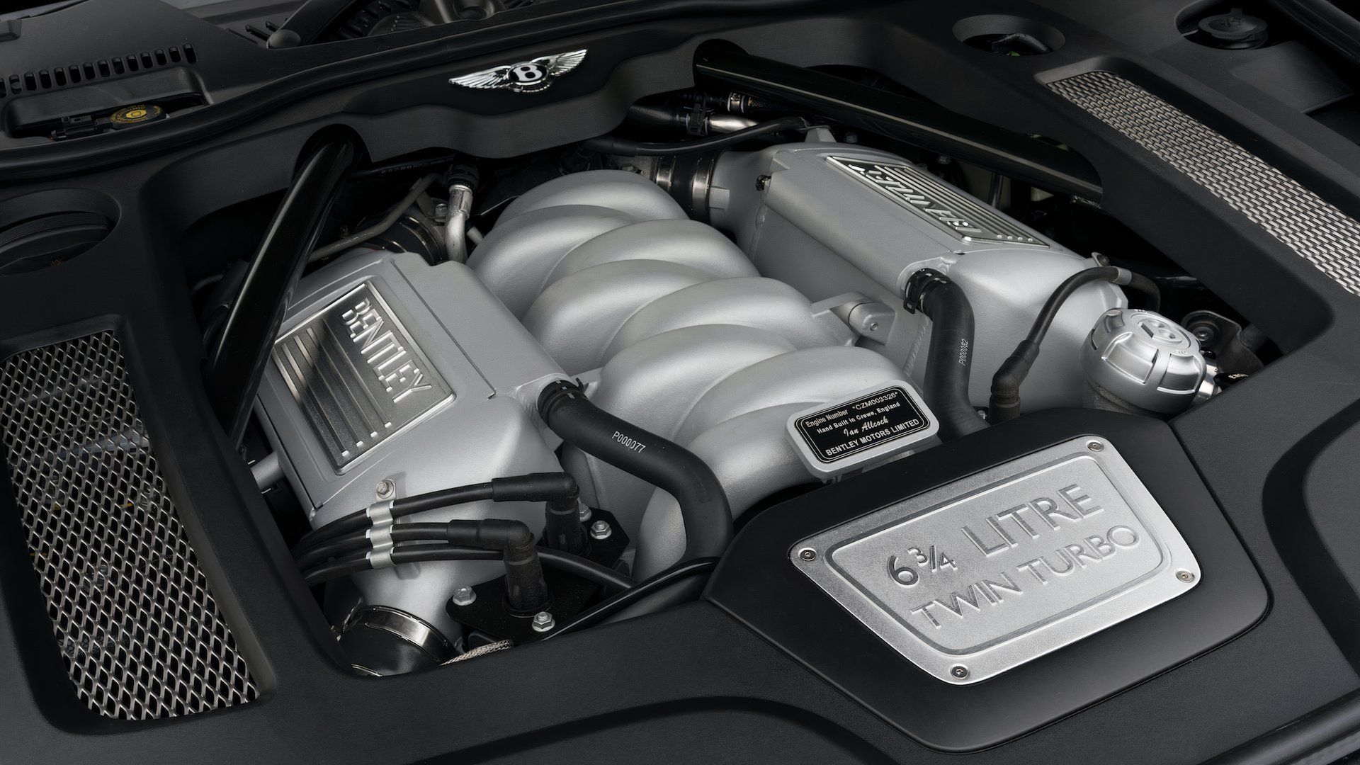 Top 10 V8 Engines: American Muscle Meets European Exotic Powerhouses