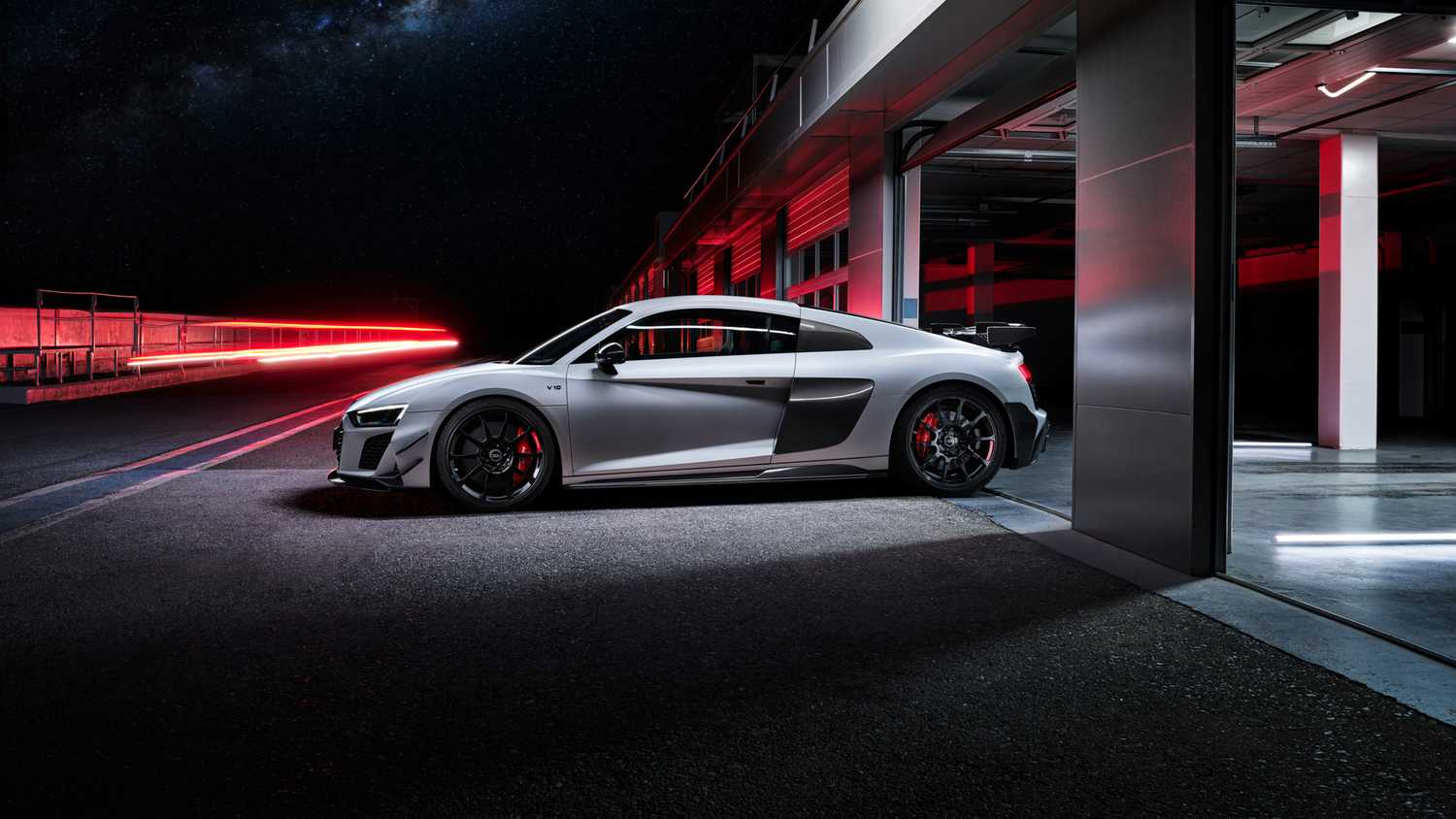 Origonal R8 Audi R8: 0-60 And All The Numbers That Define A Legend