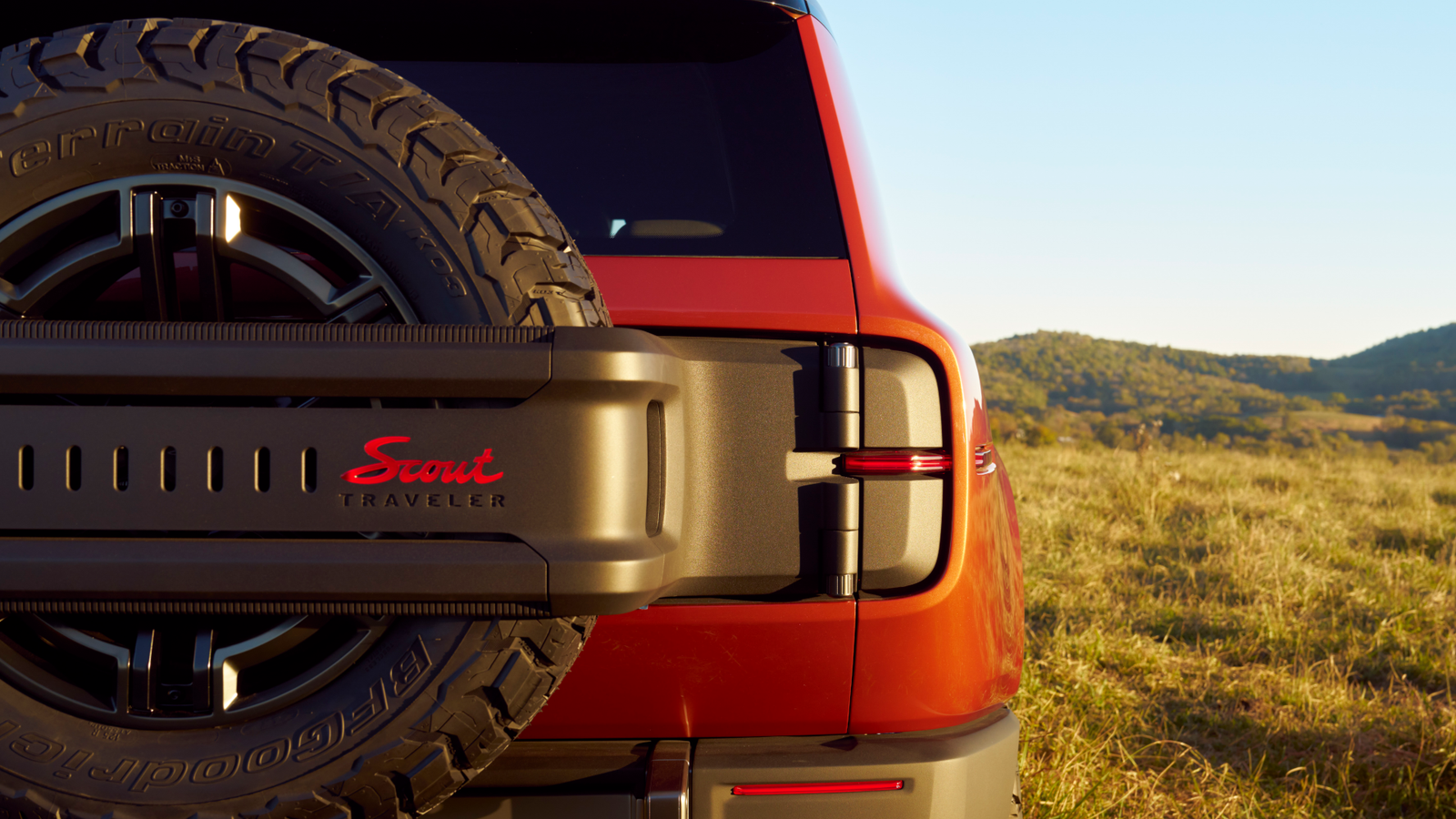 10 Things You Need To Know About The Scout Traveler SUV