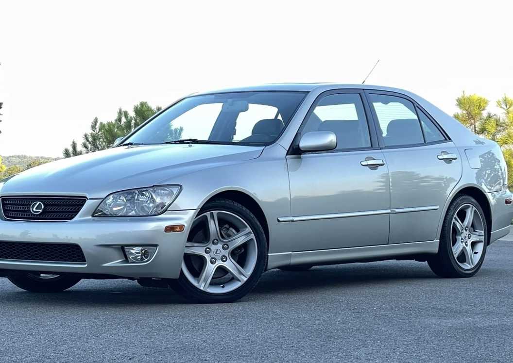 Cheeap Rwd Cars 8 Cheap But Awesome Rear-Wheel-Drive Cars
