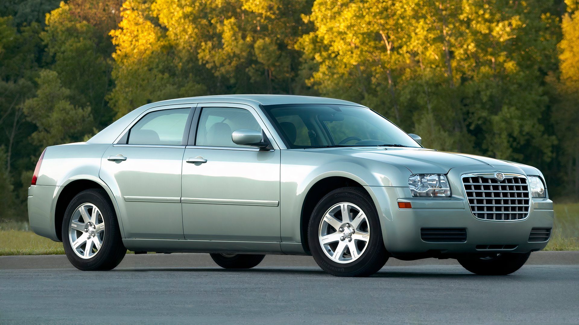 2009 Chrysler 300 Pricing, Photos & Specs