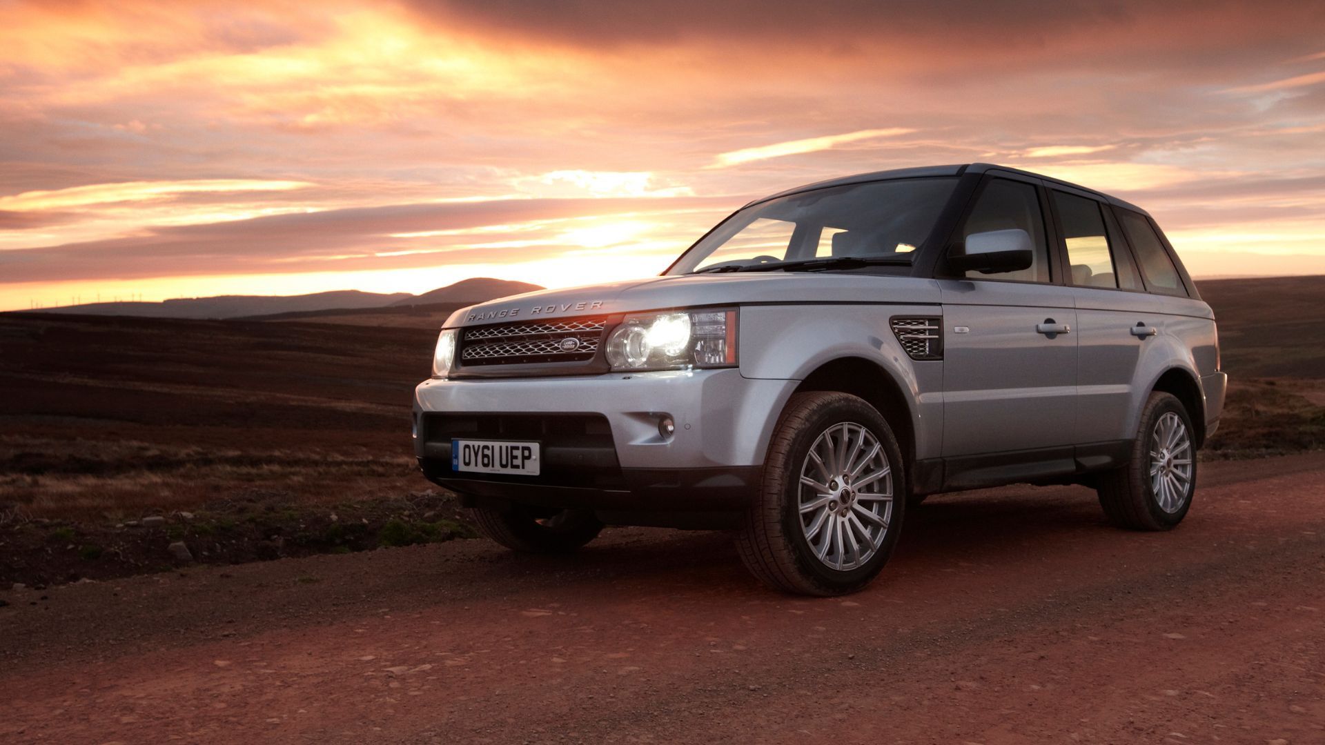 2012 Land Rover Range Rover Sport Pricing, Photos & Specs