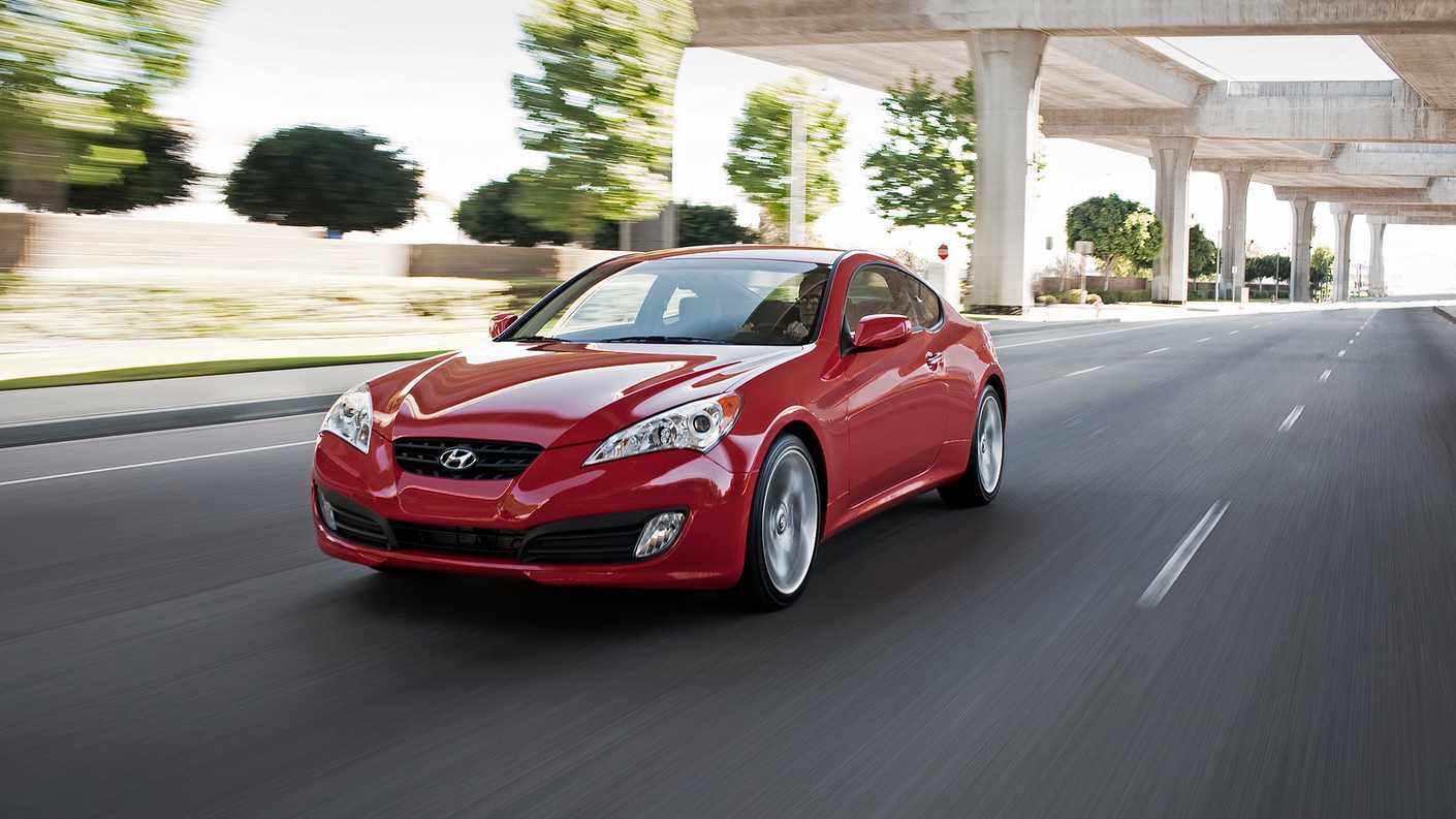 2010-2012 Hyundai Genesis Coupe (25)