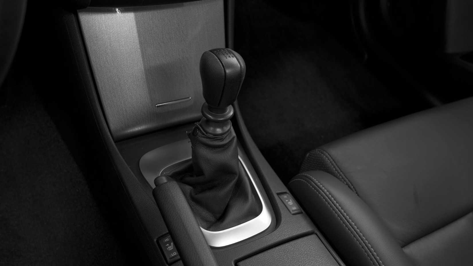 Nissan's Final V6-Powered And Manual-Equipped Altima Is A Steal In 2026