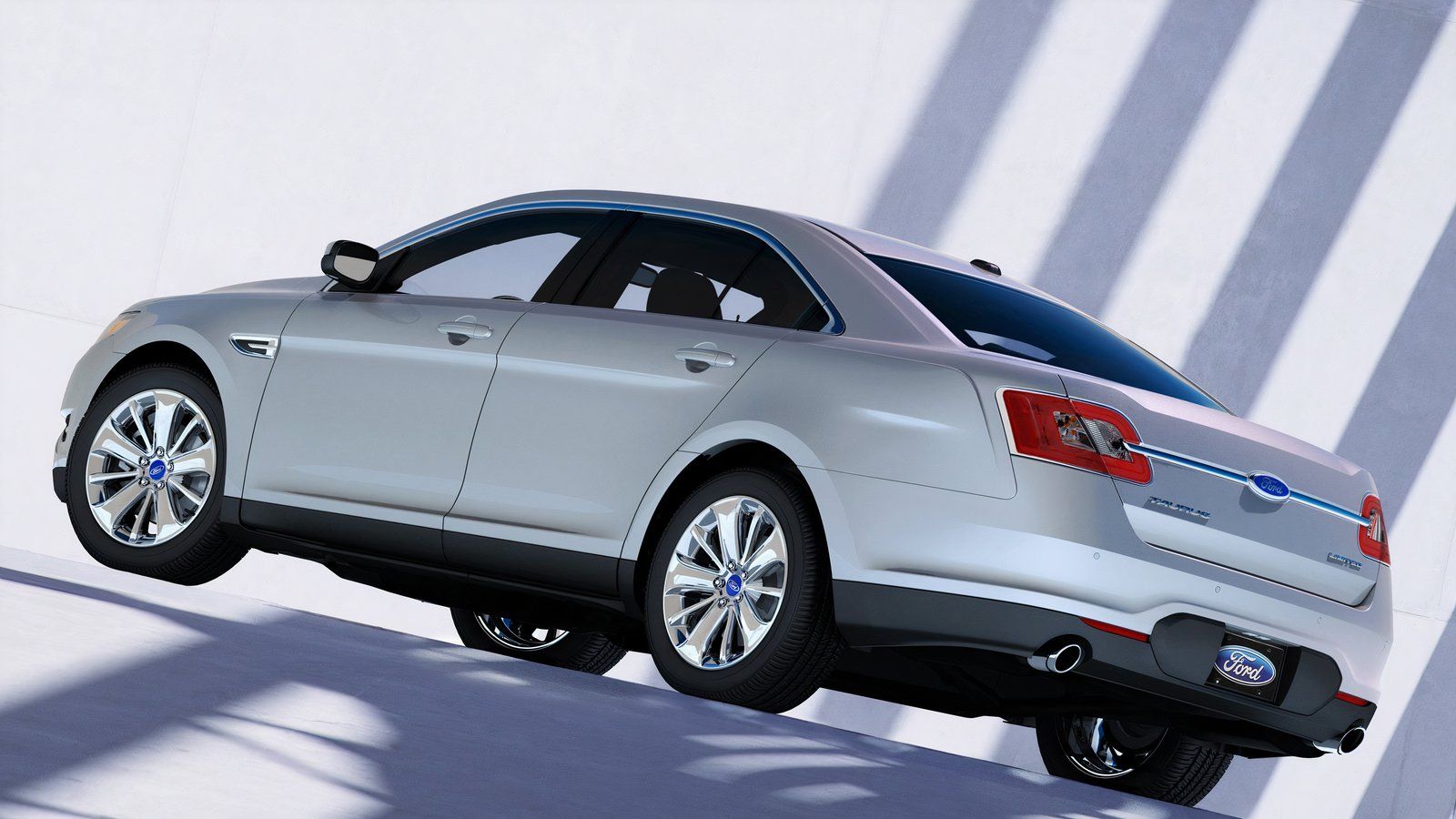 Why The Ford Taurus Was Such A Hit In The 1990s