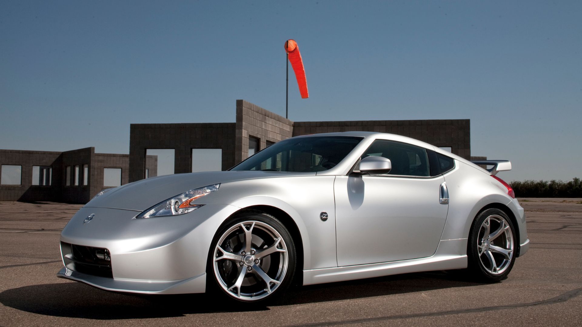 2010 Nissan 370Z NISMO Exterior Photos